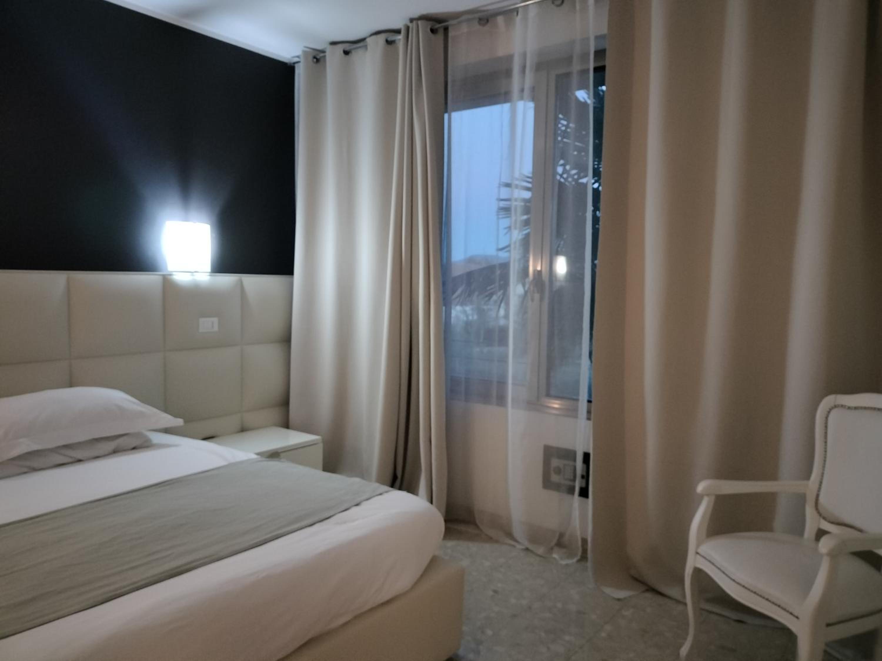 Deluxe Quadruple Room photo 2