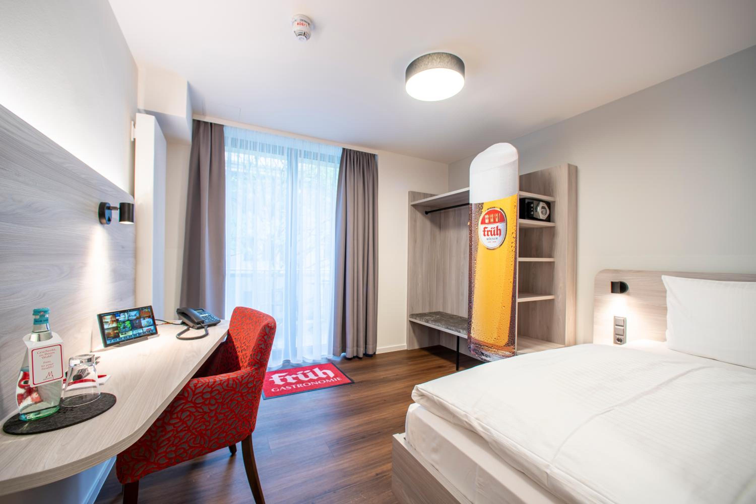Single Room with Balcony photo 2