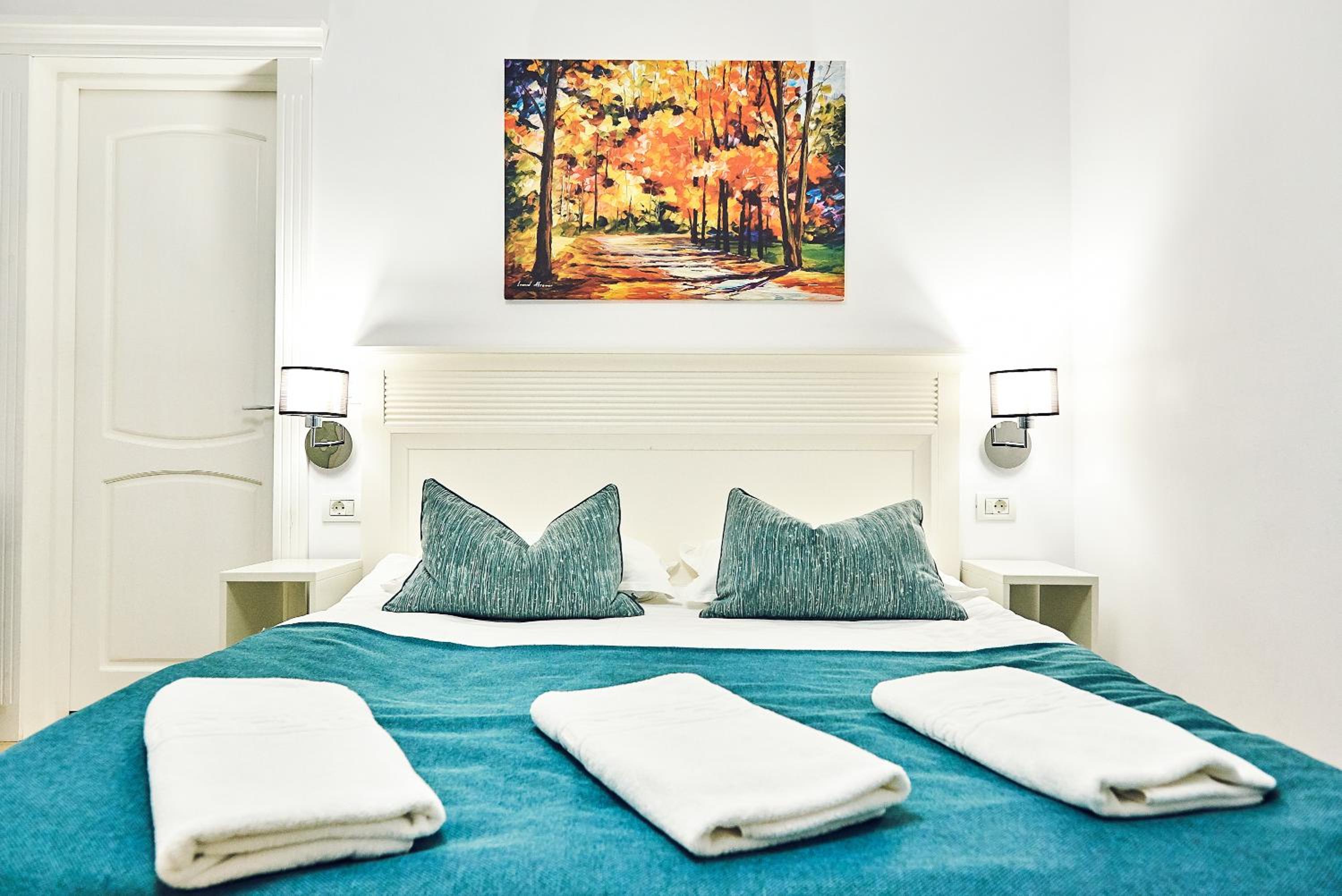 Deluxe Family Room photo 1