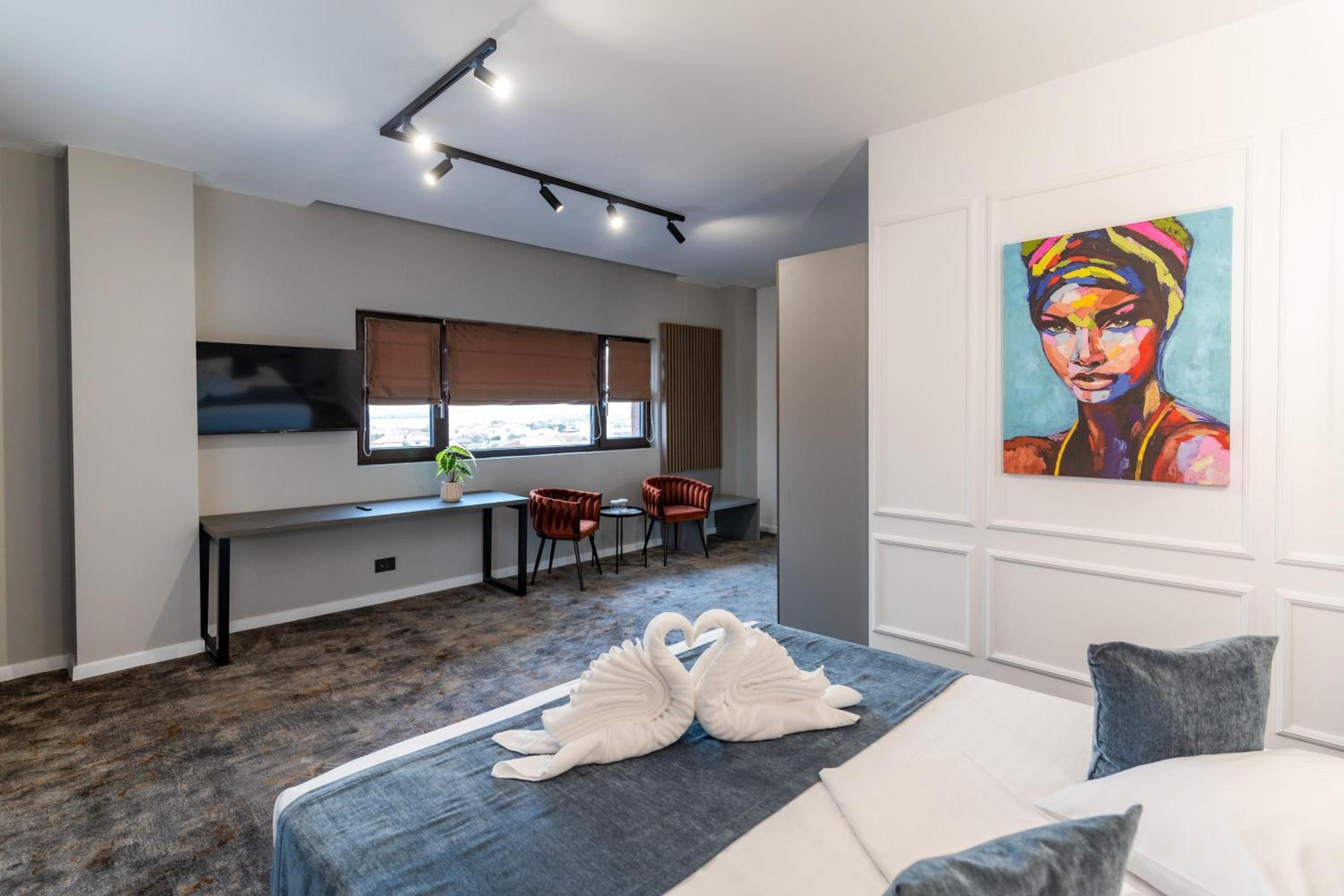 Superior King Room - Photo 1