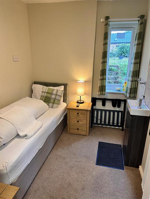 Standard Single Room with Shared Bathroom