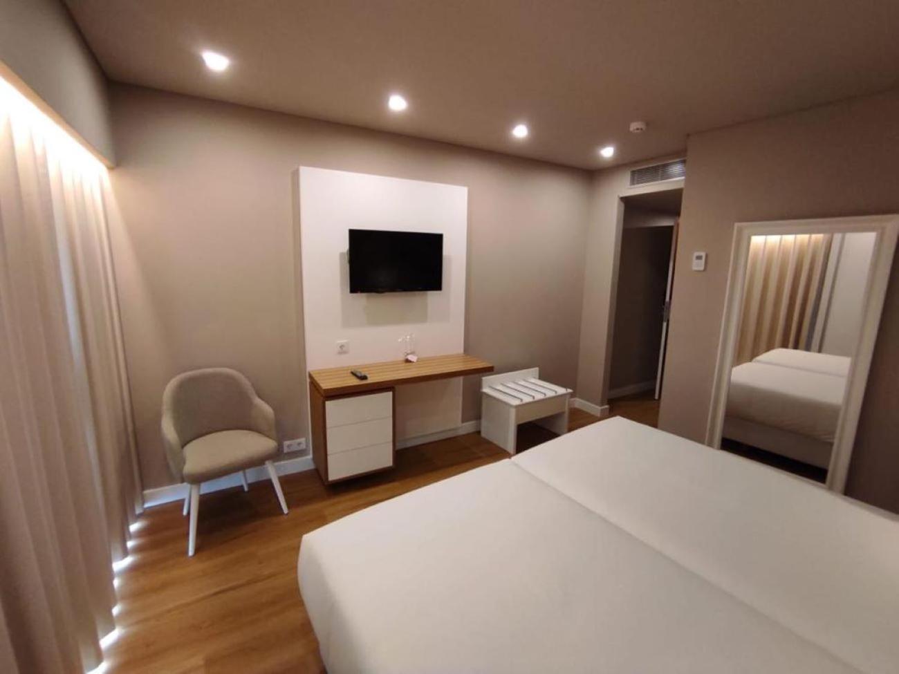 Twin Room - Photo 4