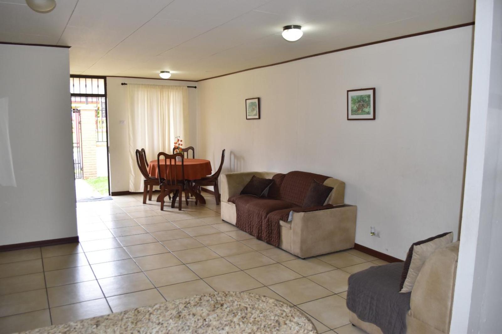 Three-Bedroom Apartment photo 1