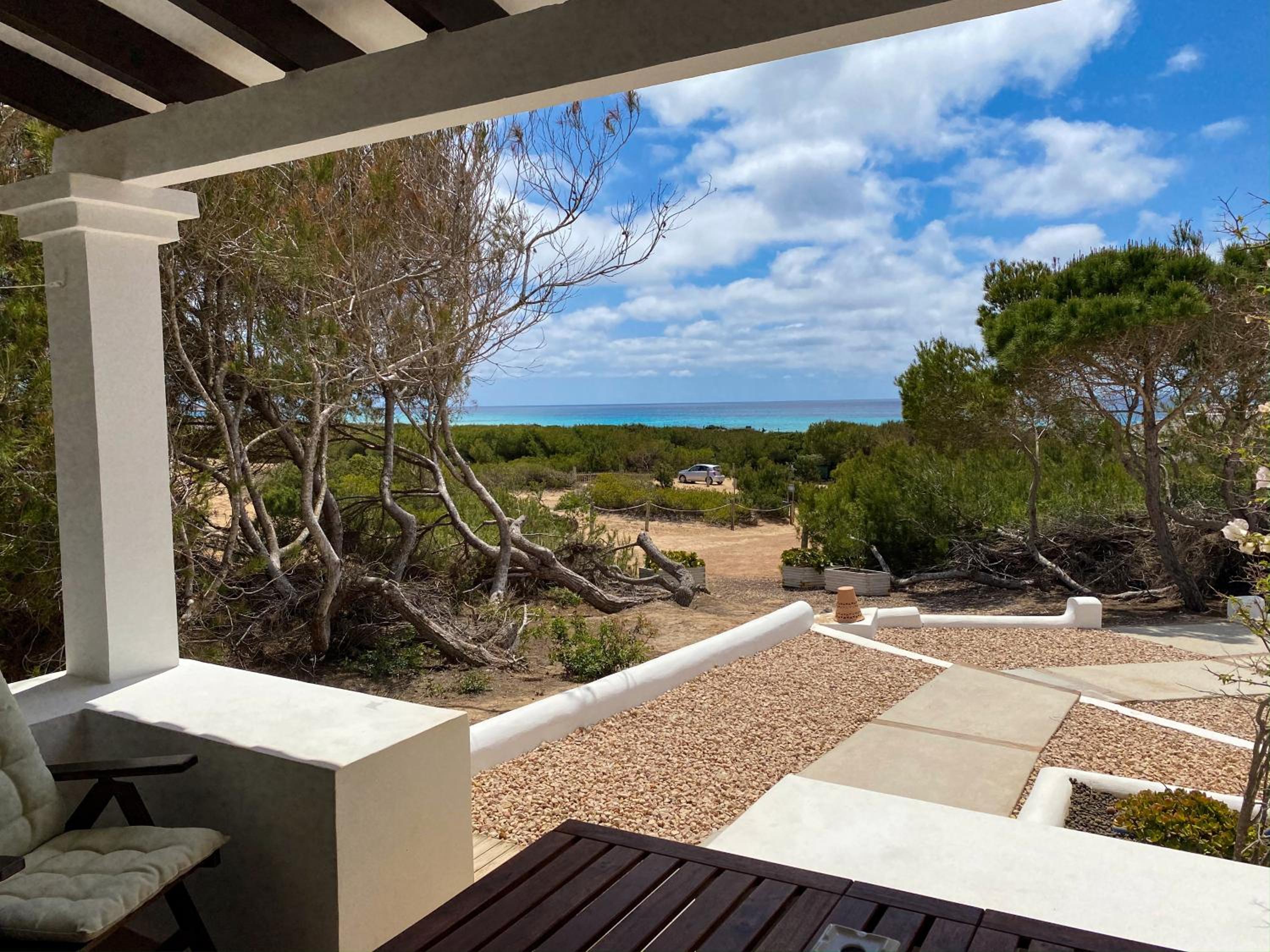 Apartment with Sea View - Photo 10
