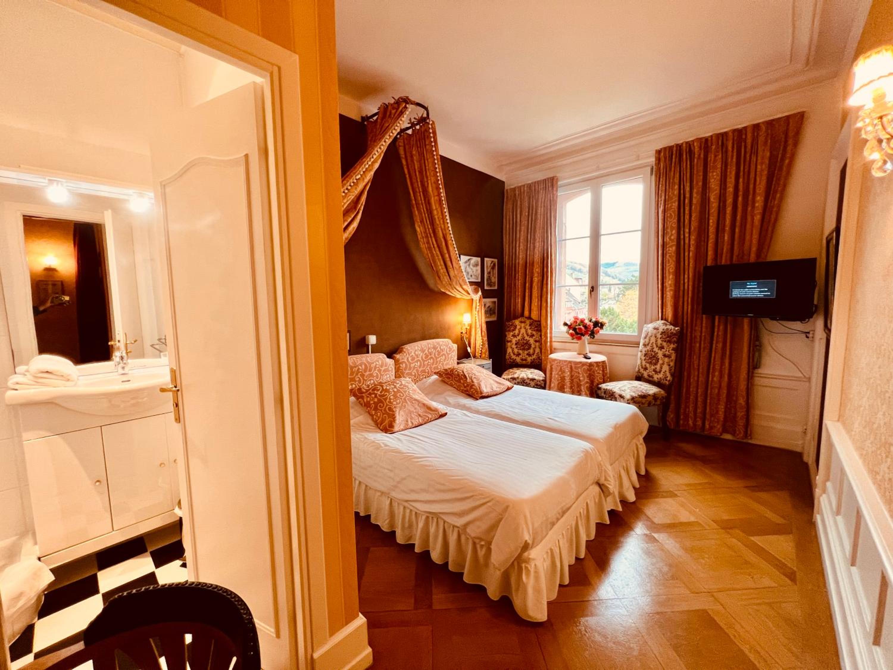 Romantic Double or Twin Room - Photo 3
