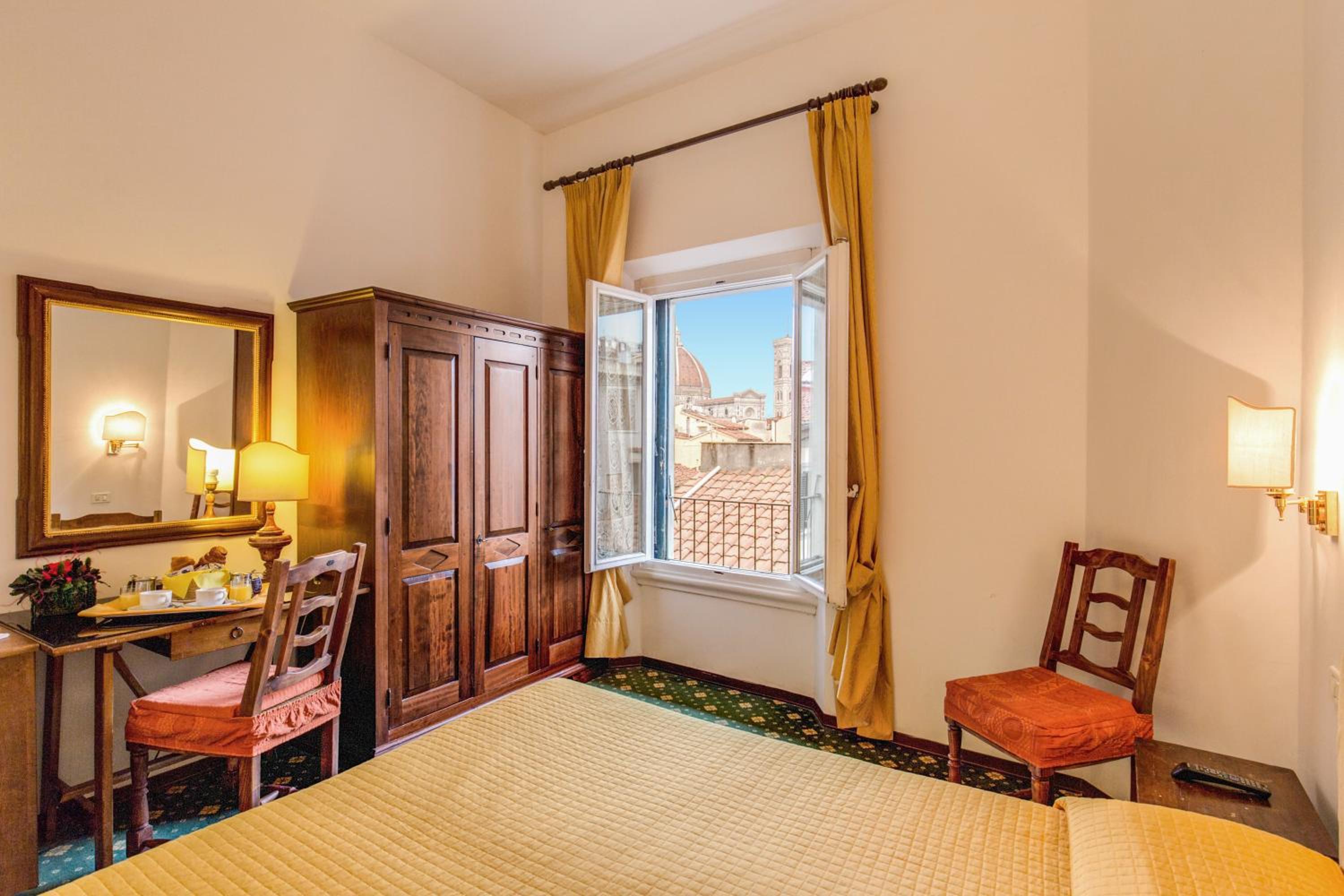 Classic Double Room photo 2