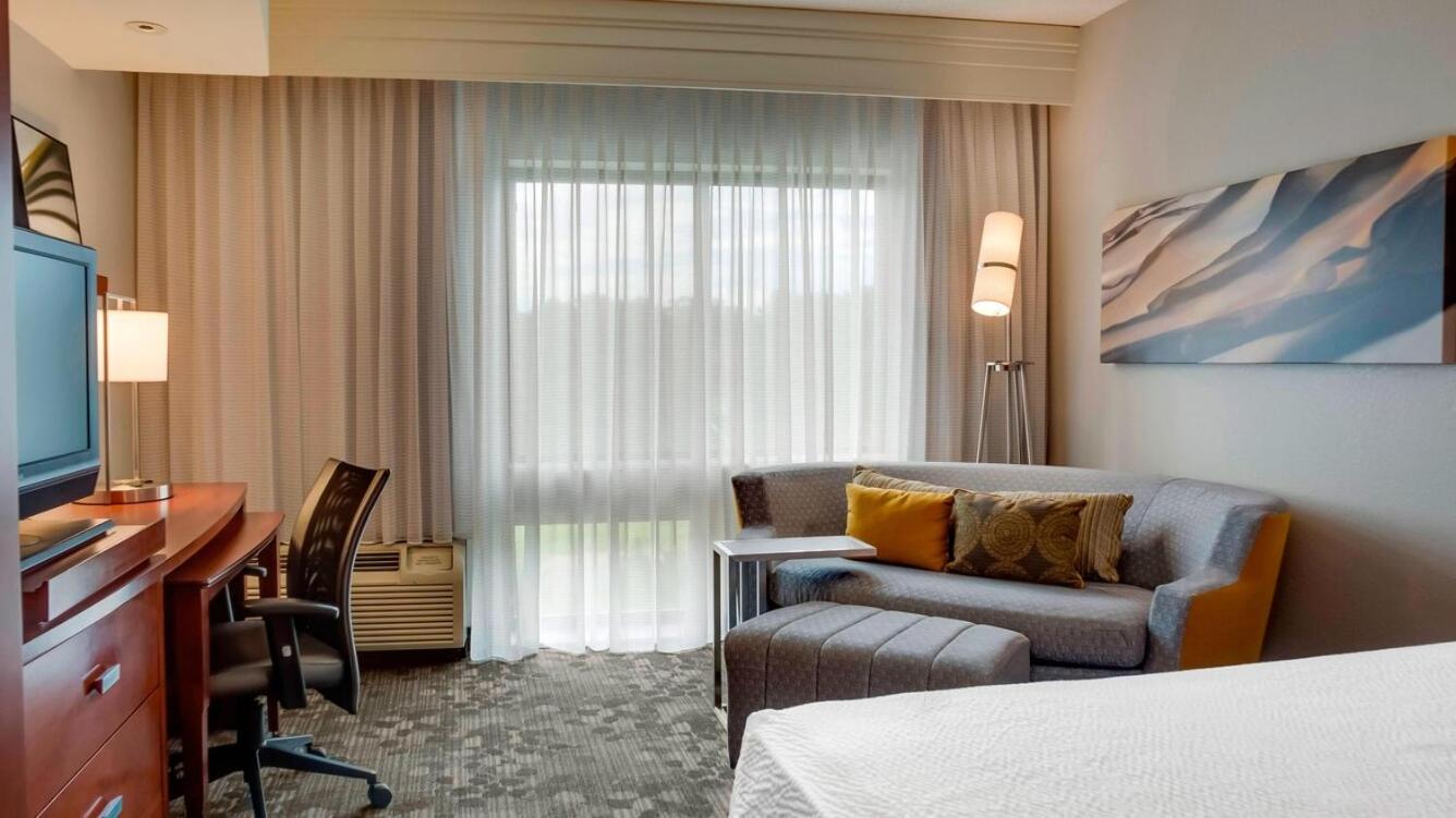 King Room with Sofa Bed