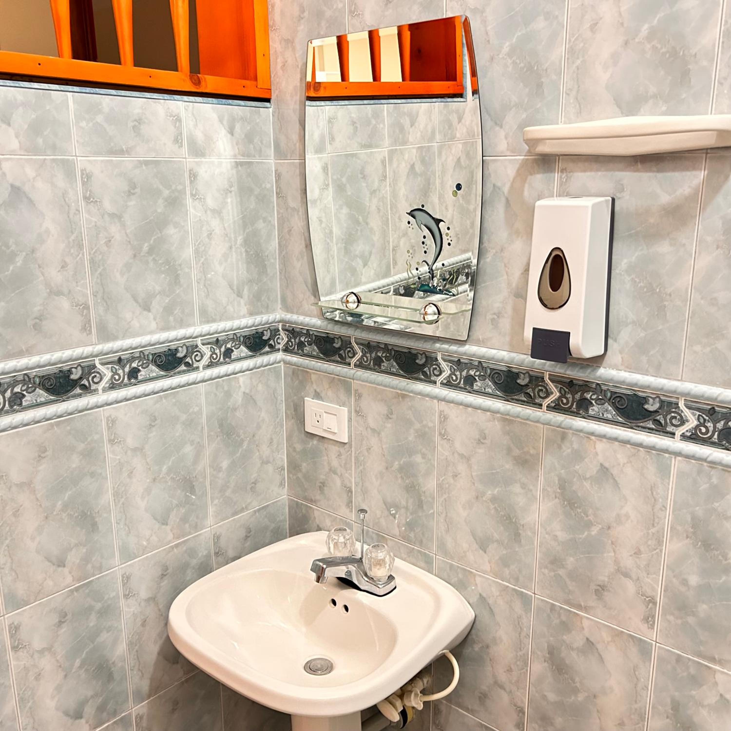 Double Room with Private Bathroom photo 3