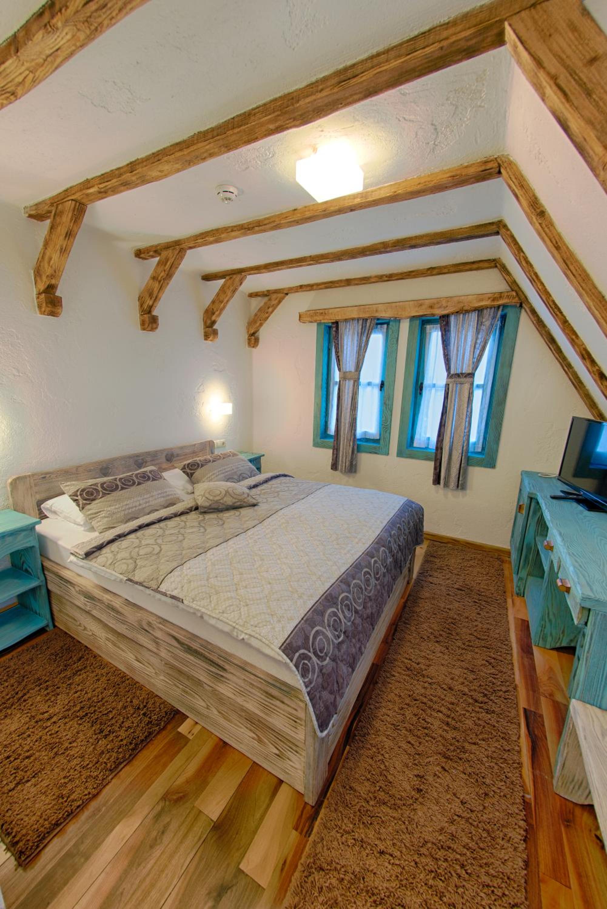 Double Room - Photo 1