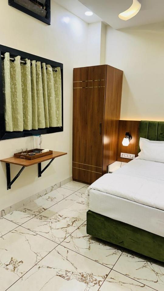 Deluxe Double Room photo 3