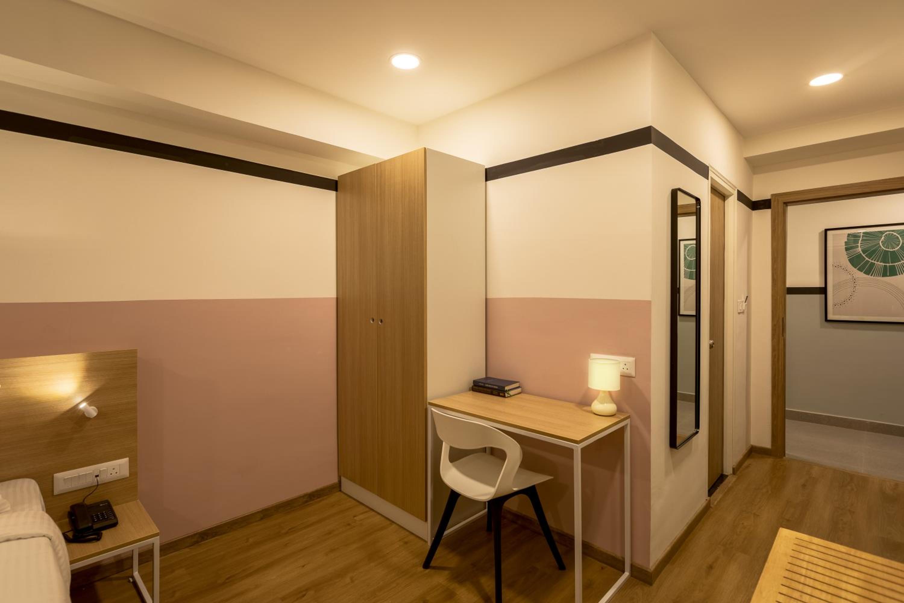 Standard Double Room - Photo 4