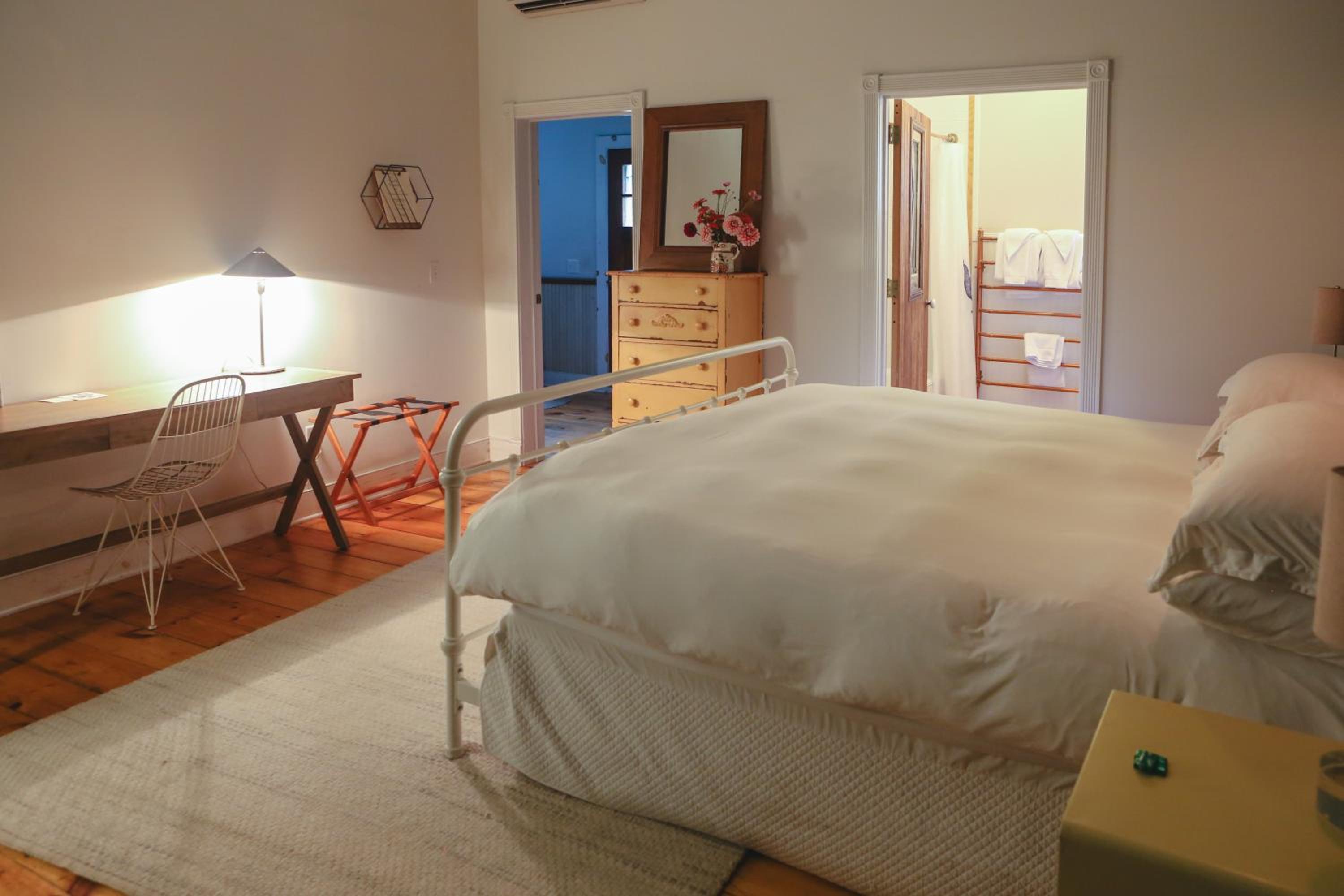 King Room with Garden View - Photo 1