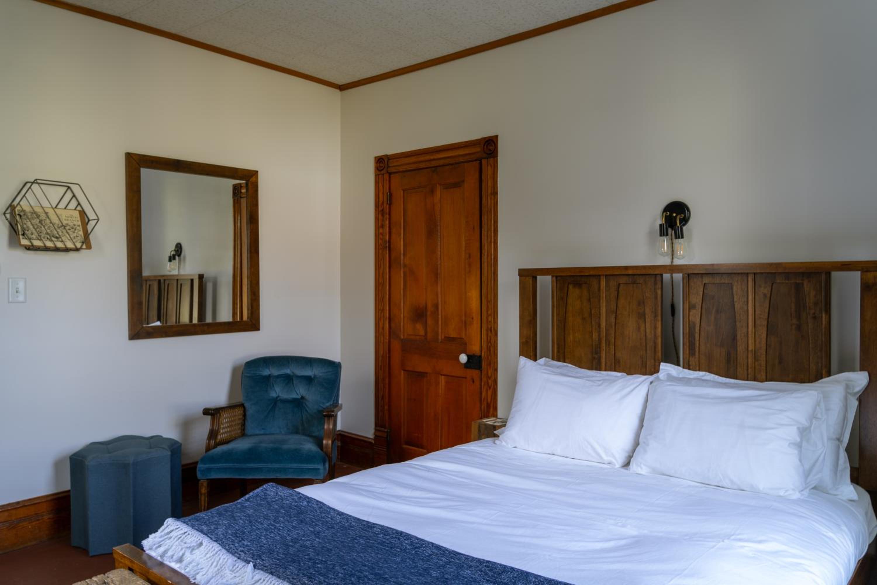 Double Room with Private External Bathroom - Photo 1