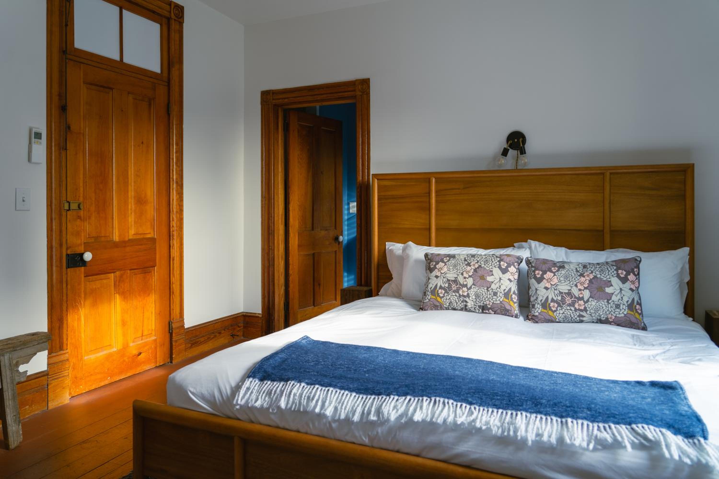 King Suite - Photo 2