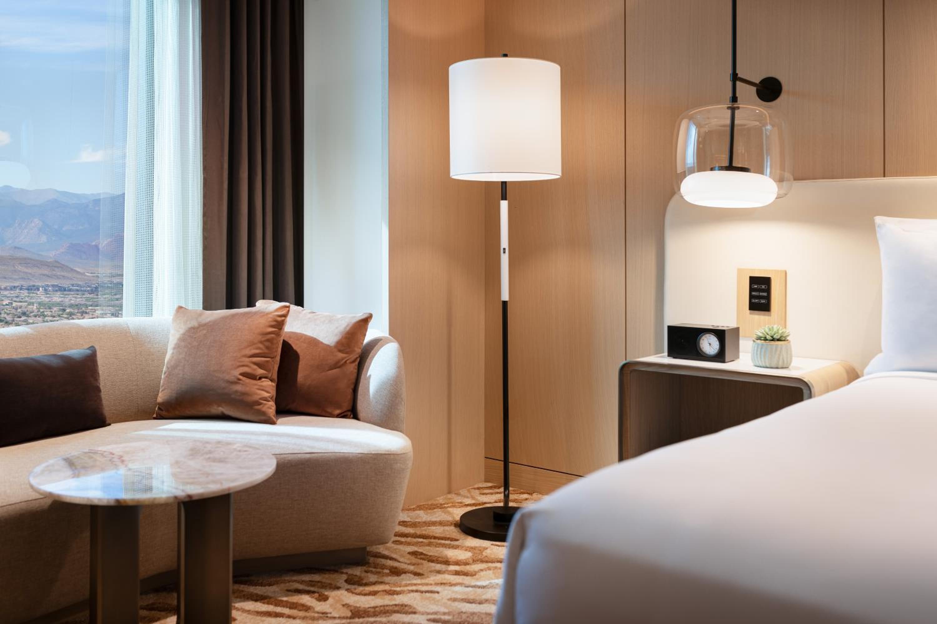 Resort Room - Bed Type Assigned at Check-In - Photo 3