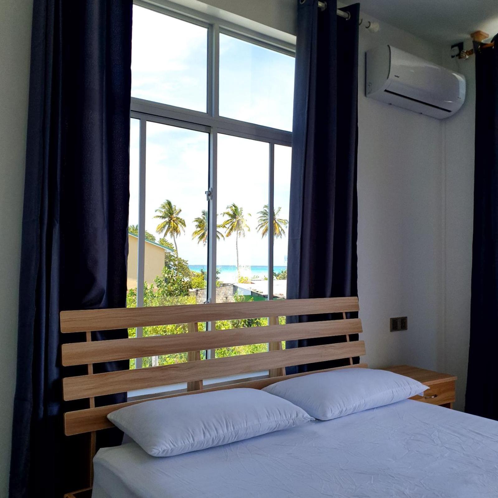 Double Room with Balcony and Sea View photo 2