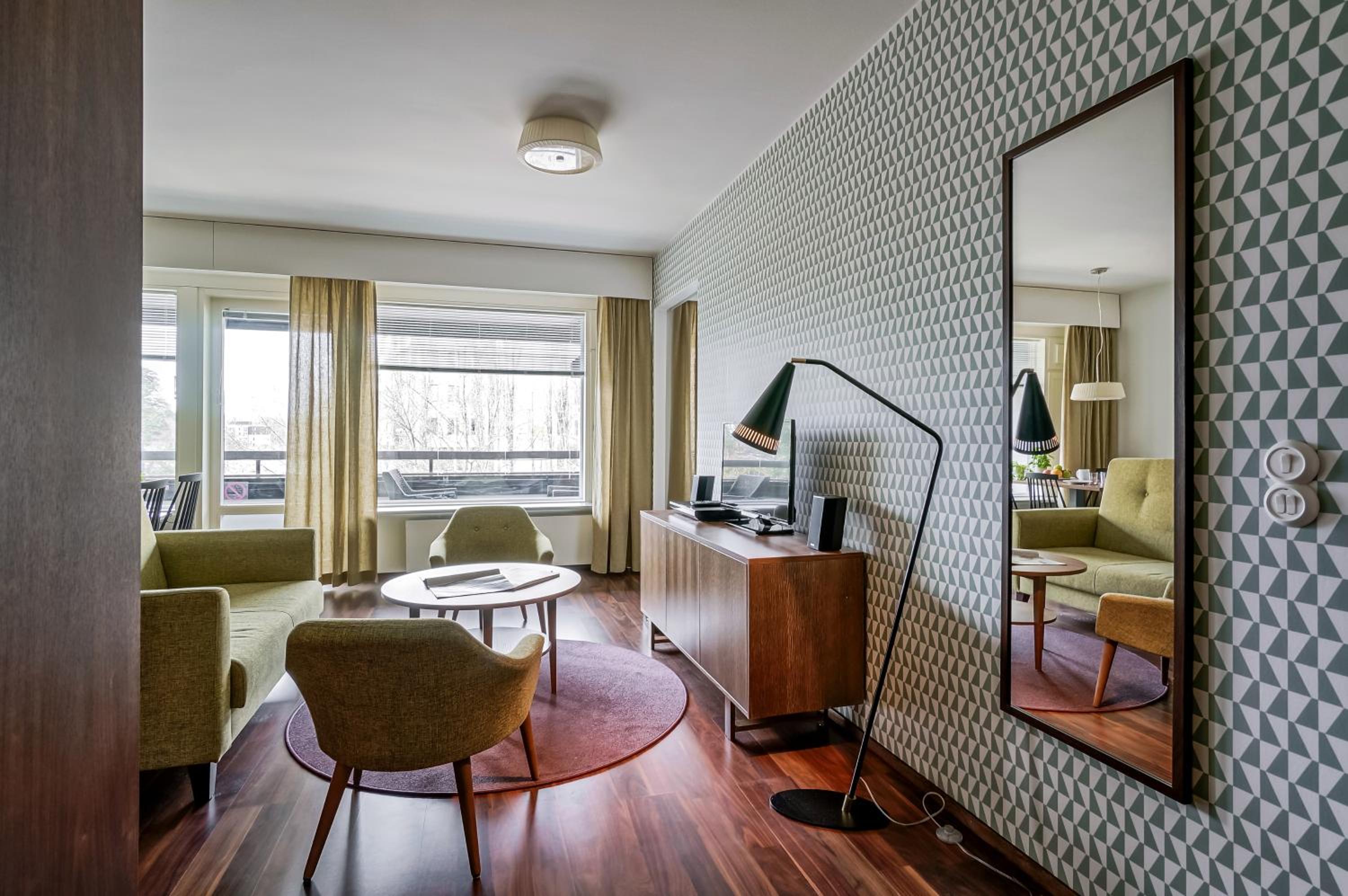 One-Bedroom Apartment with Balcony photo 1