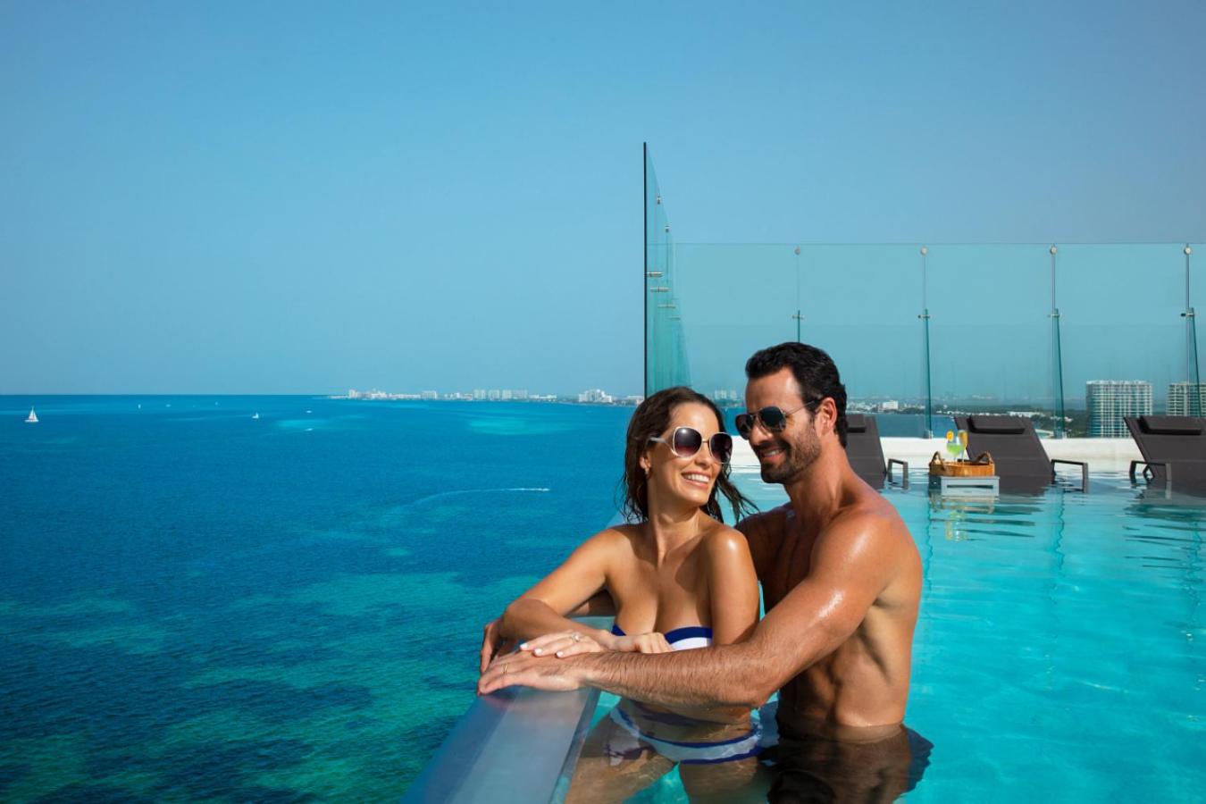 Preferred Club Deluxe Family Suite Ocean View Triple