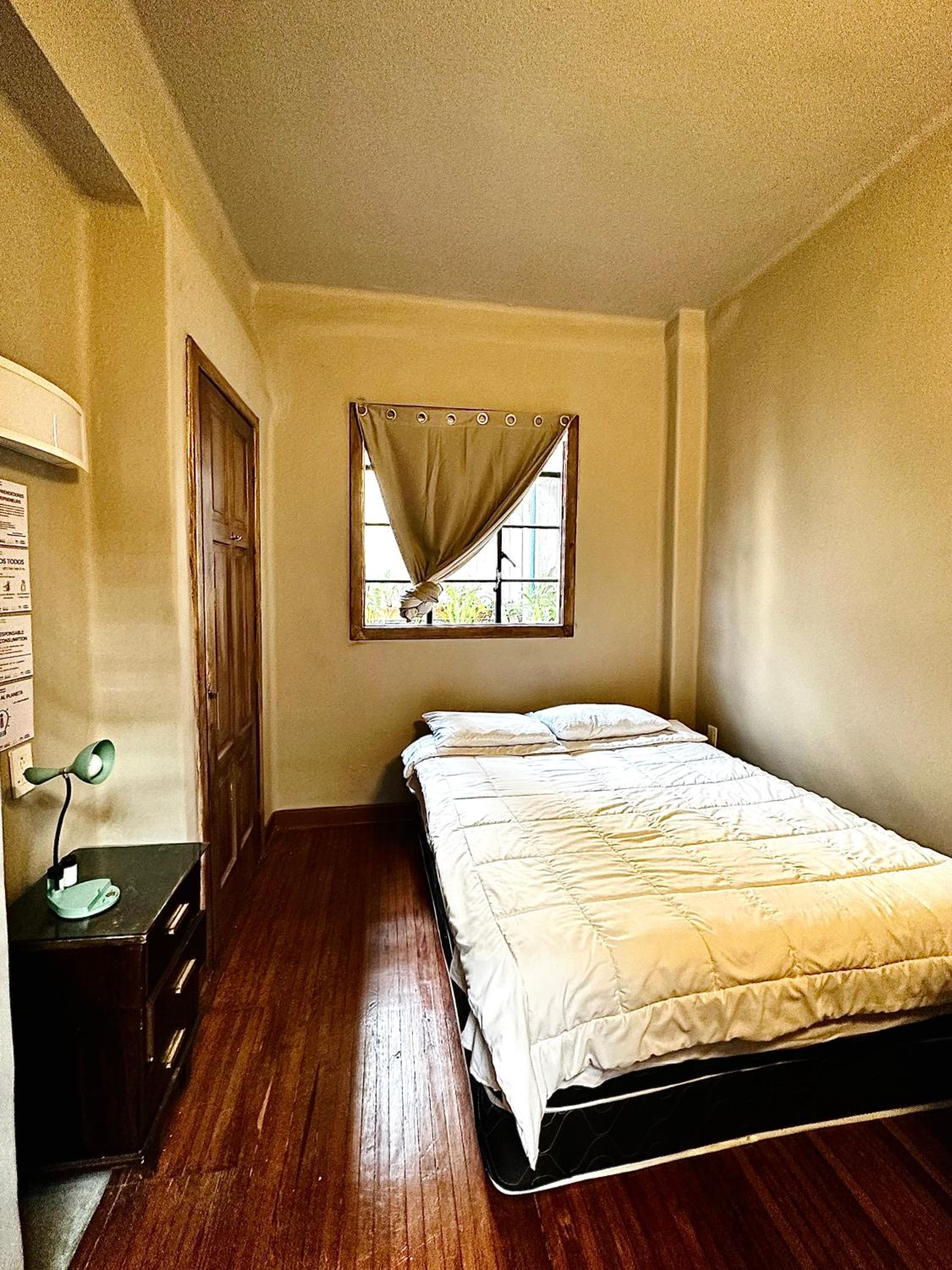 Double or Twin Room with Private Bathroom photo 2