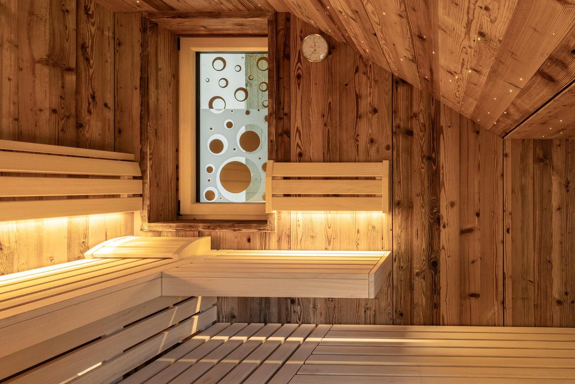 Apartment with Sauna photo 3