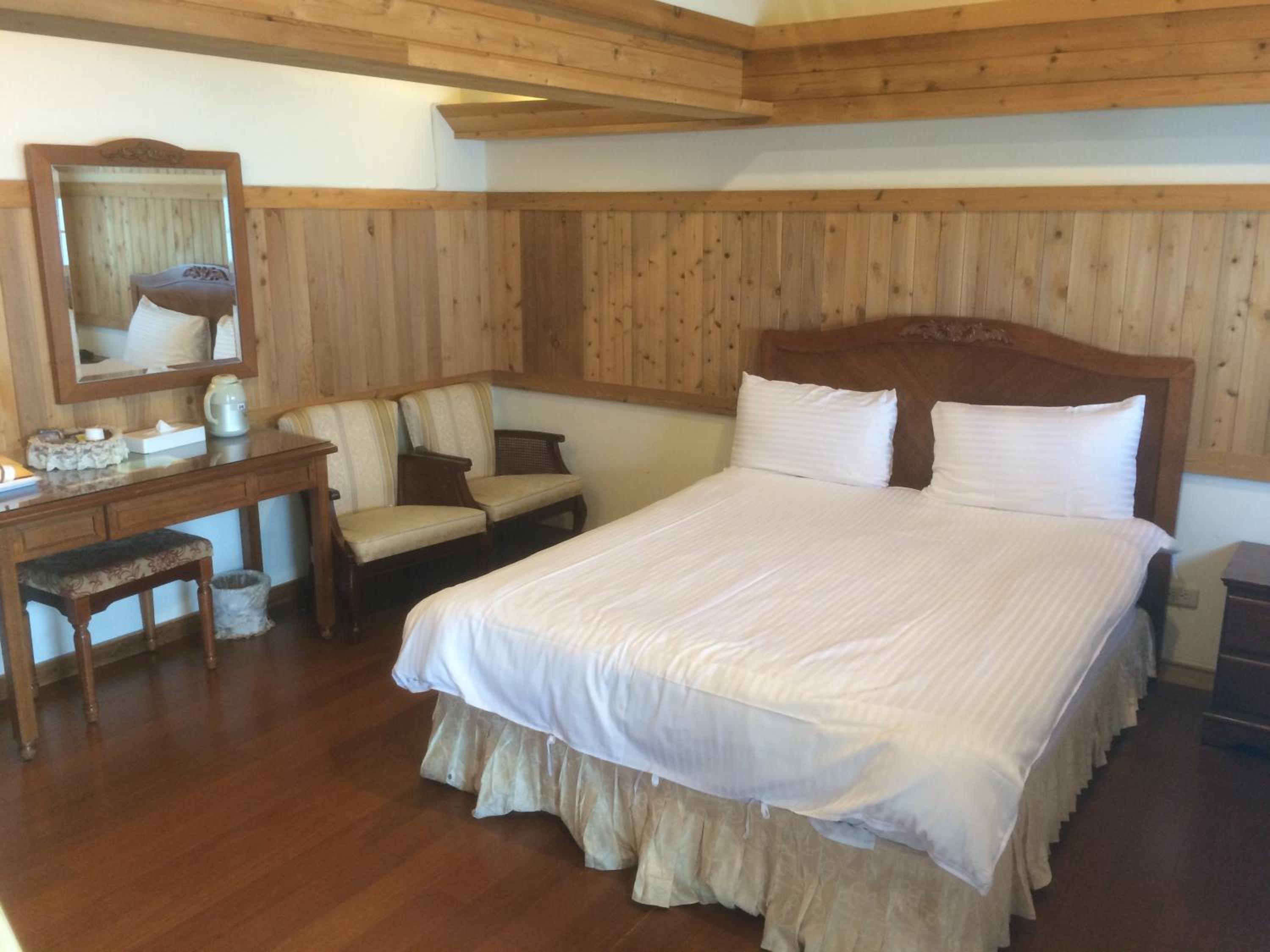 Standard Quadruple Room - Photo 4