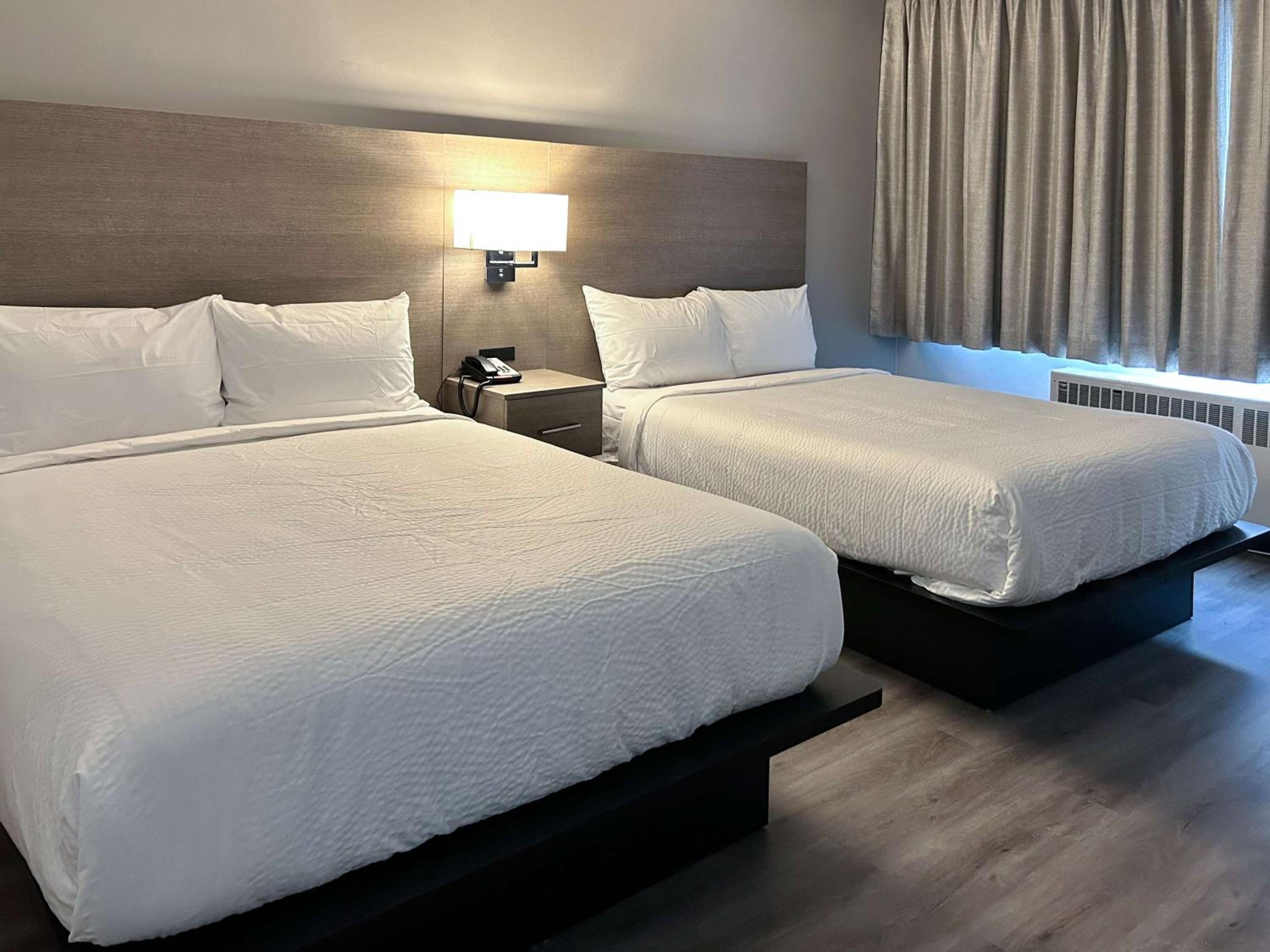 Double Room with Two Double Beds - Non-Smoking