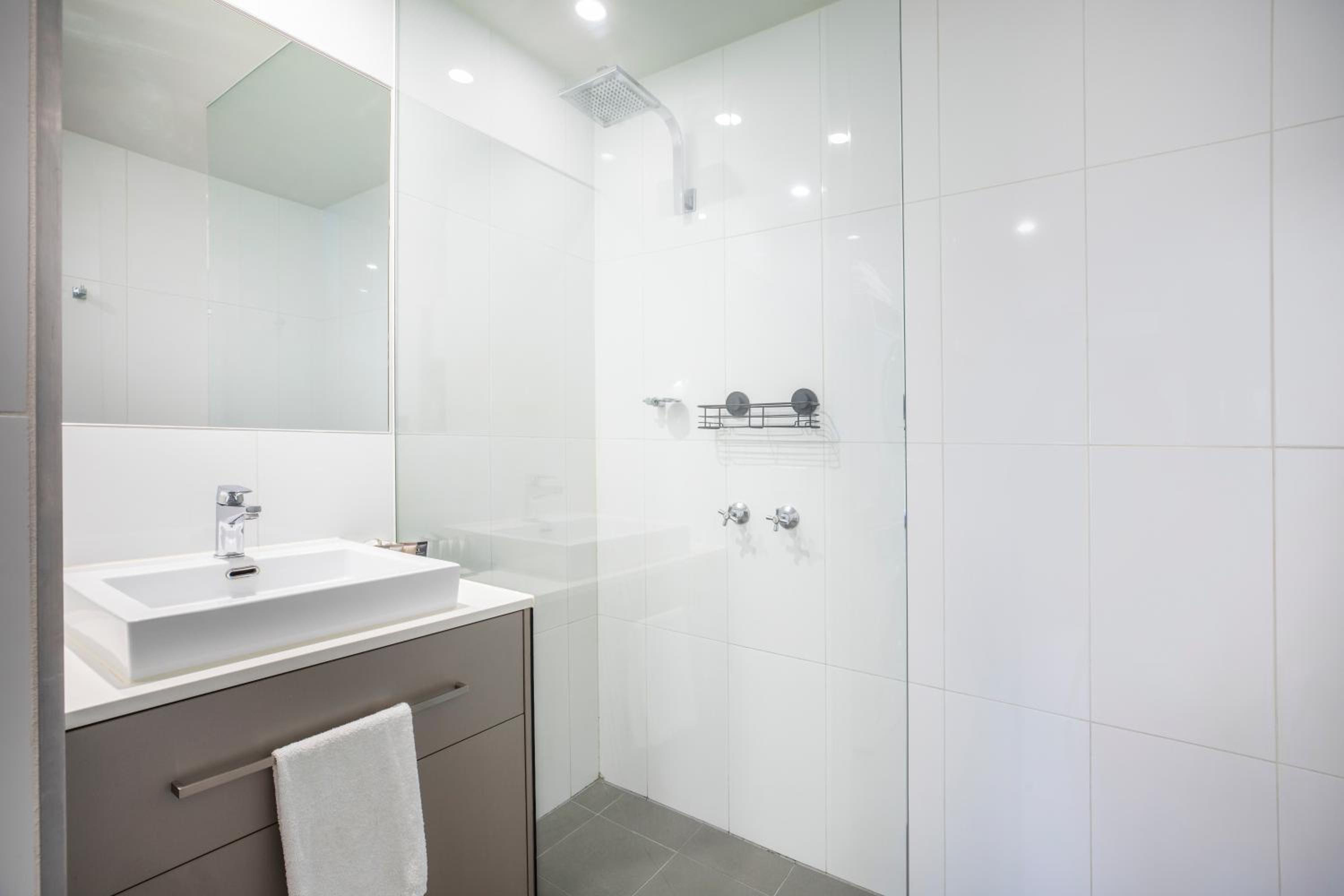 Two-Bedroom Suite - Photo 10