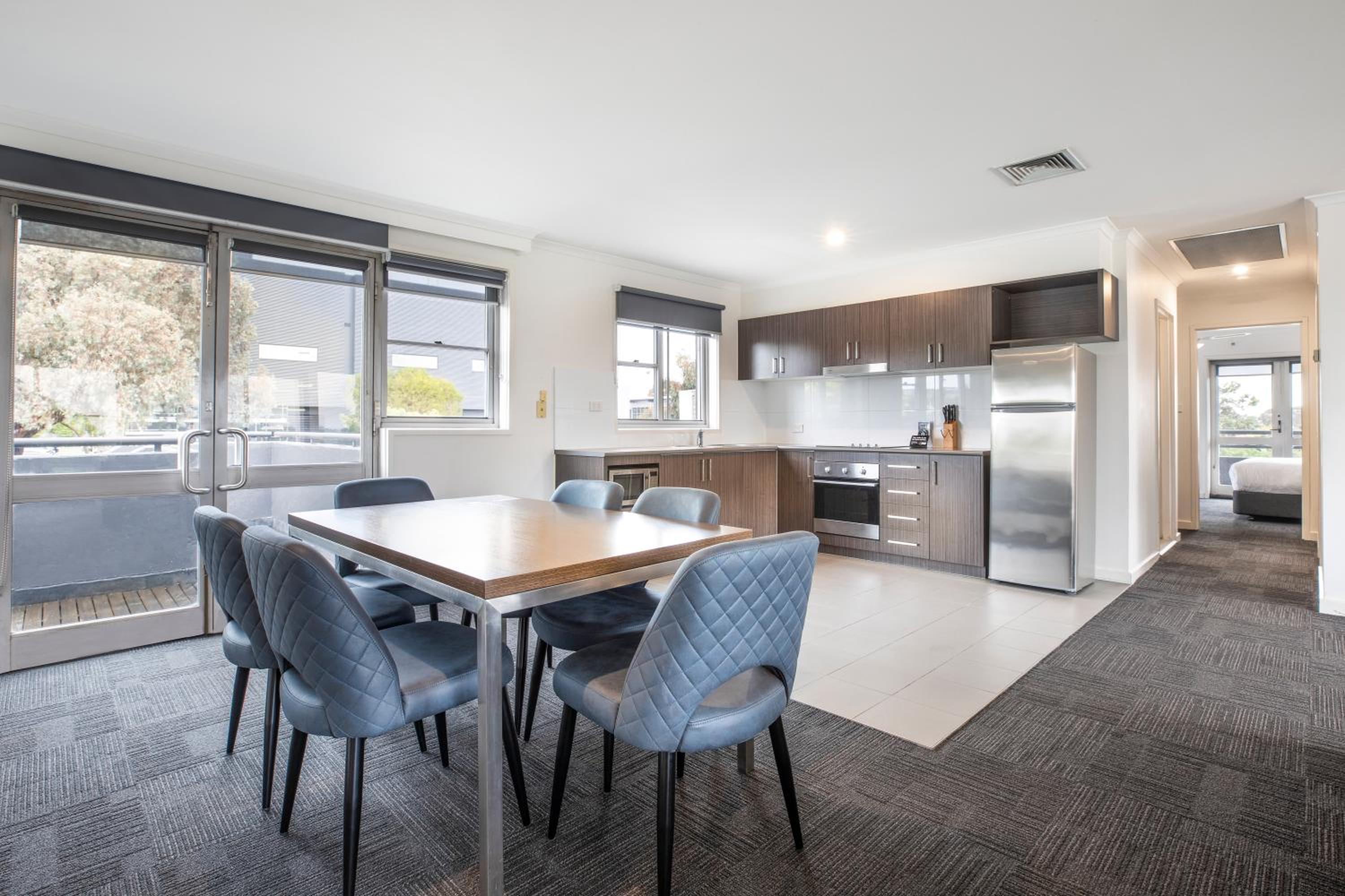 Two-Bedroom Suite - Photo 8