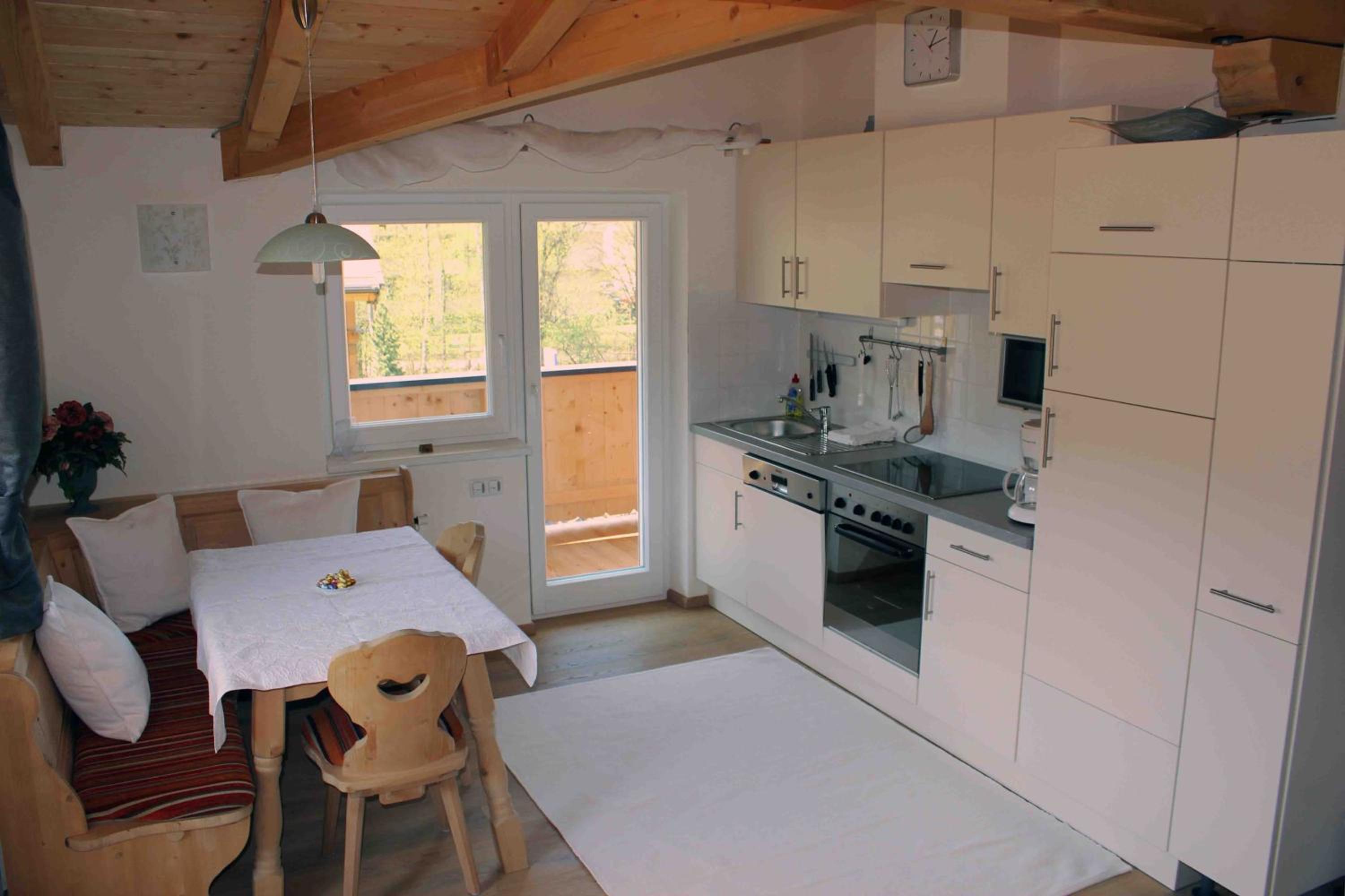 Two-Bedroom Apartment with Balcony photo 3