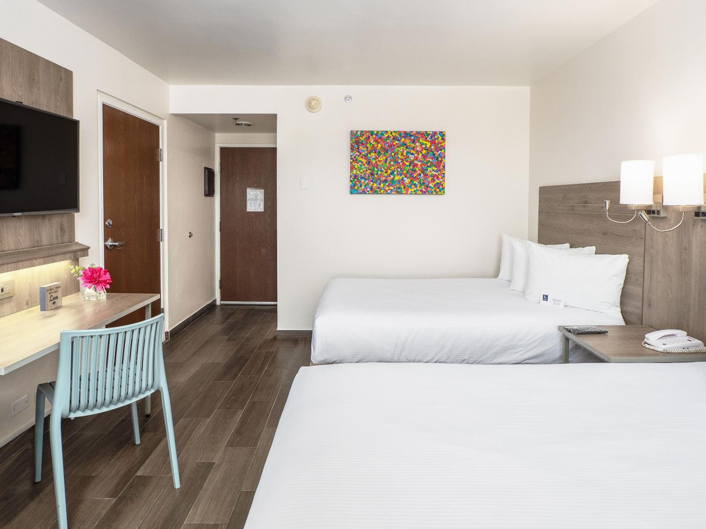 Standard Double Room with Two Double Beds - Photo 3