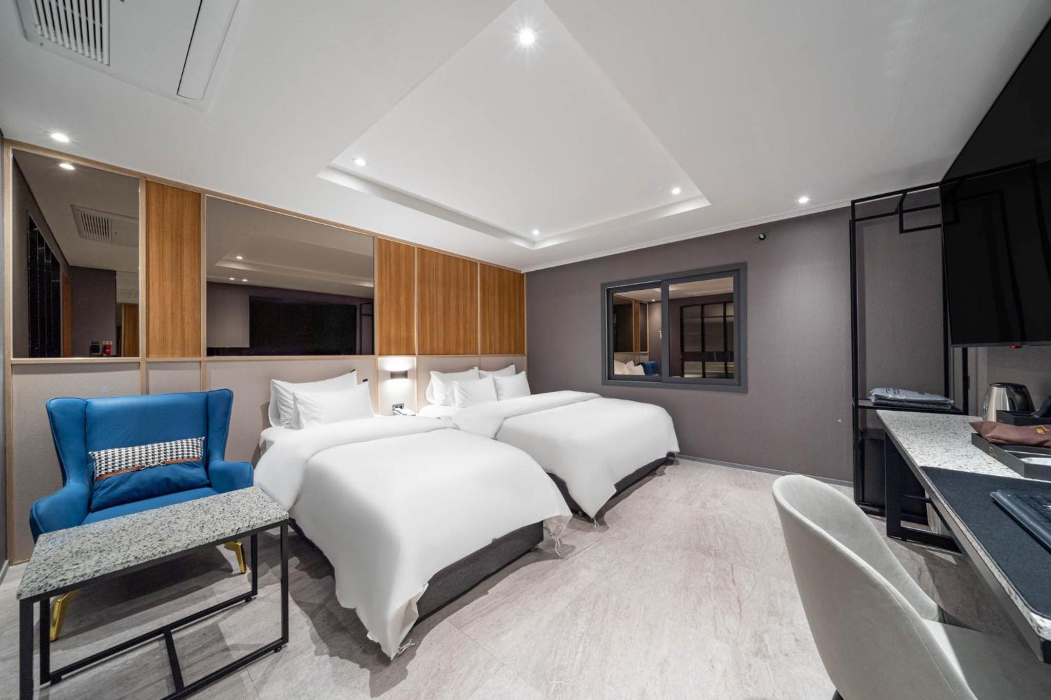 Deluxe Twin Room photo 1