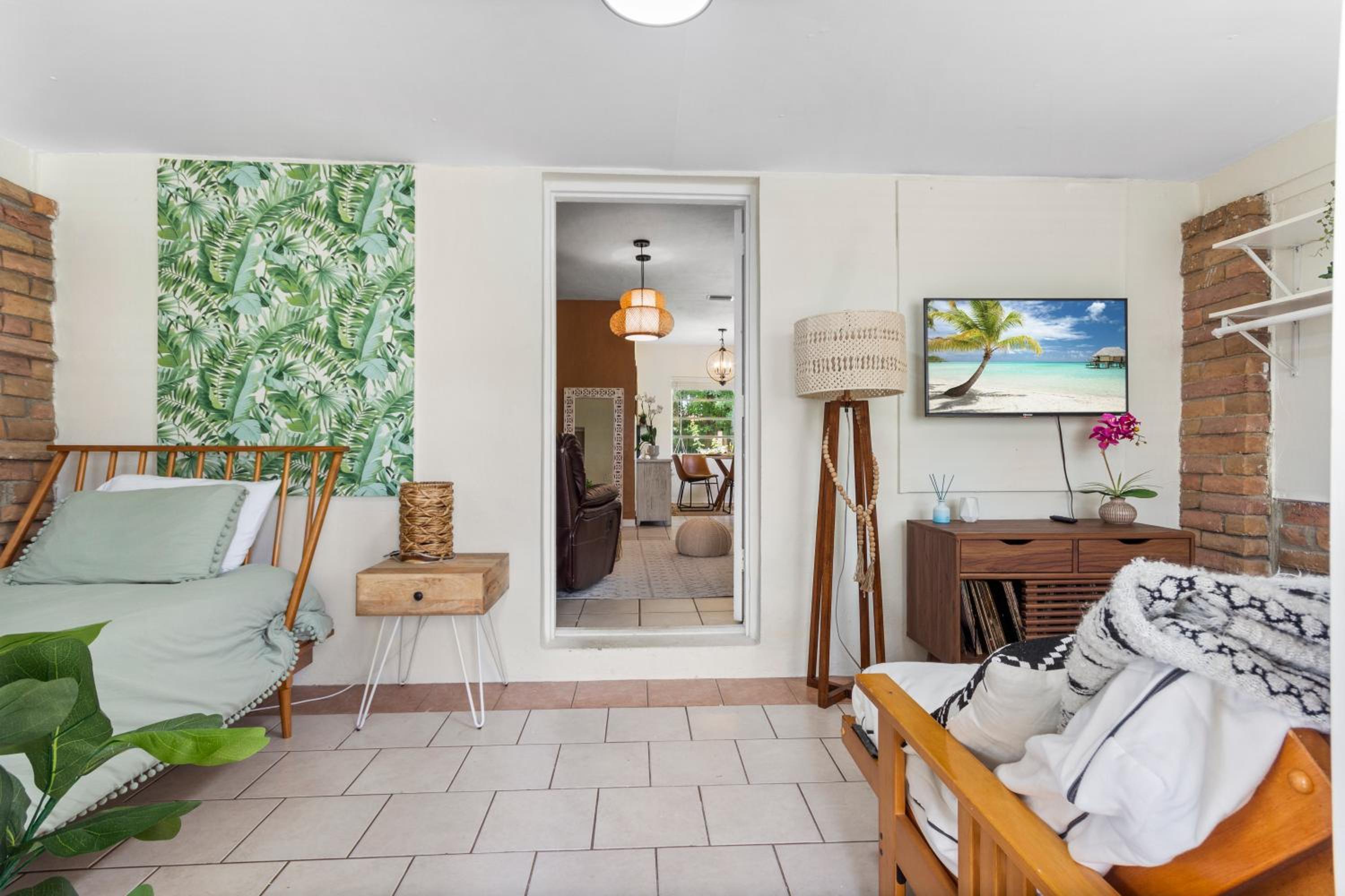 One-Bedroom House photo 3