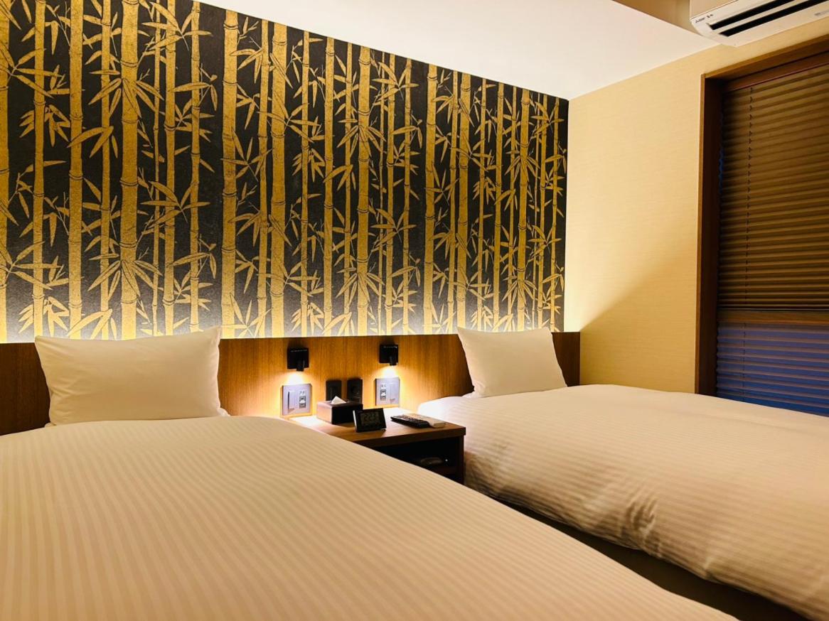 Economy Twin Room photo 2