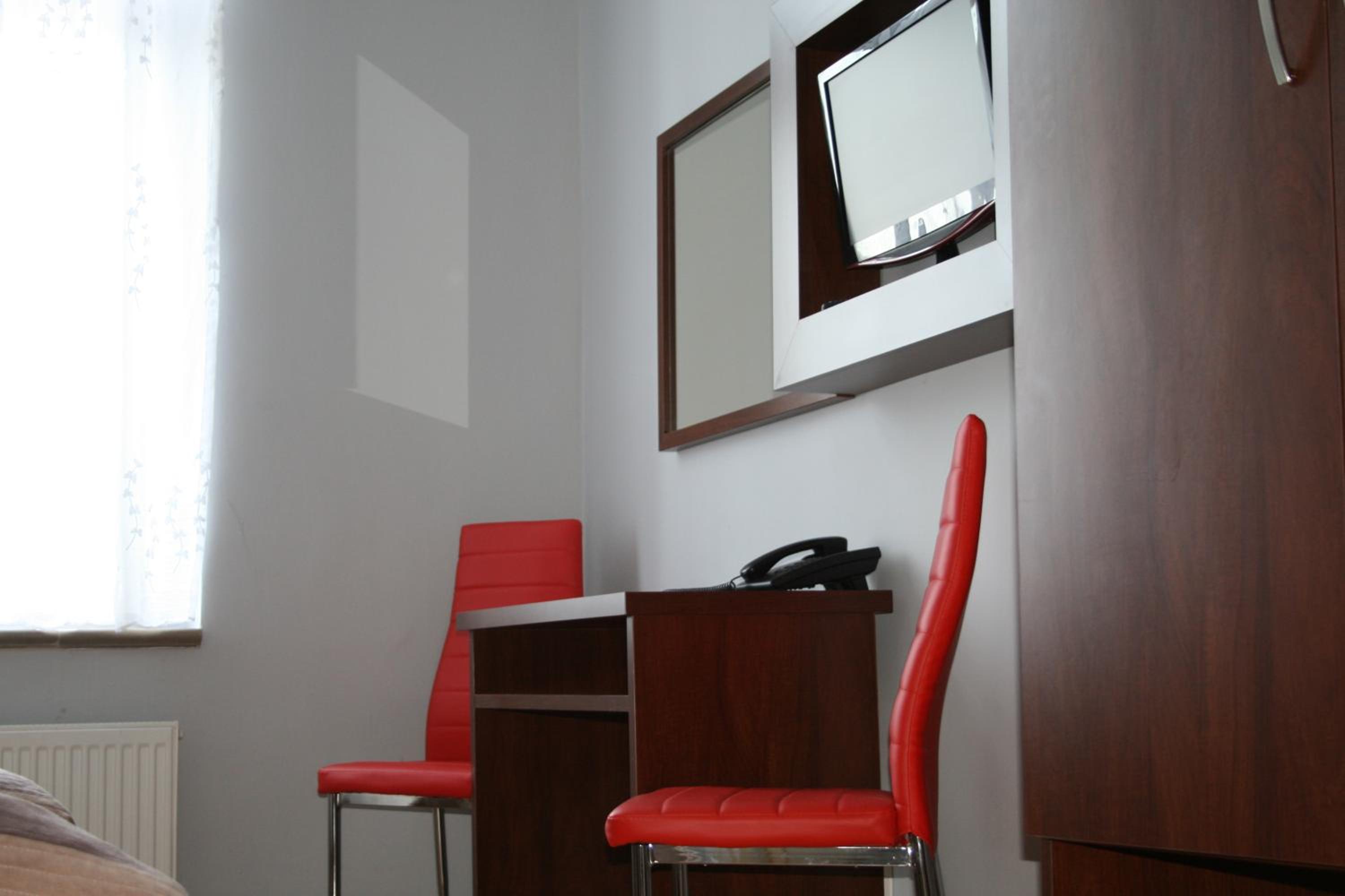Triple Room with Bathroom photo 2