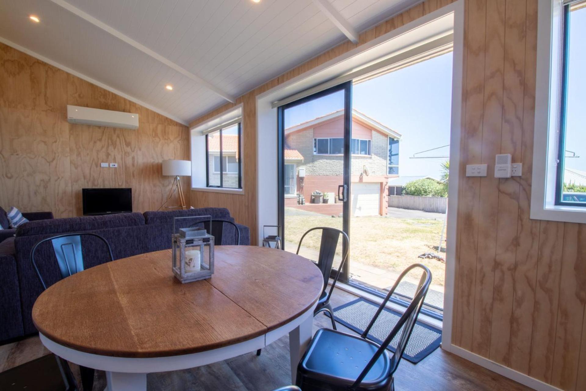 One-Bedroom House photo 1