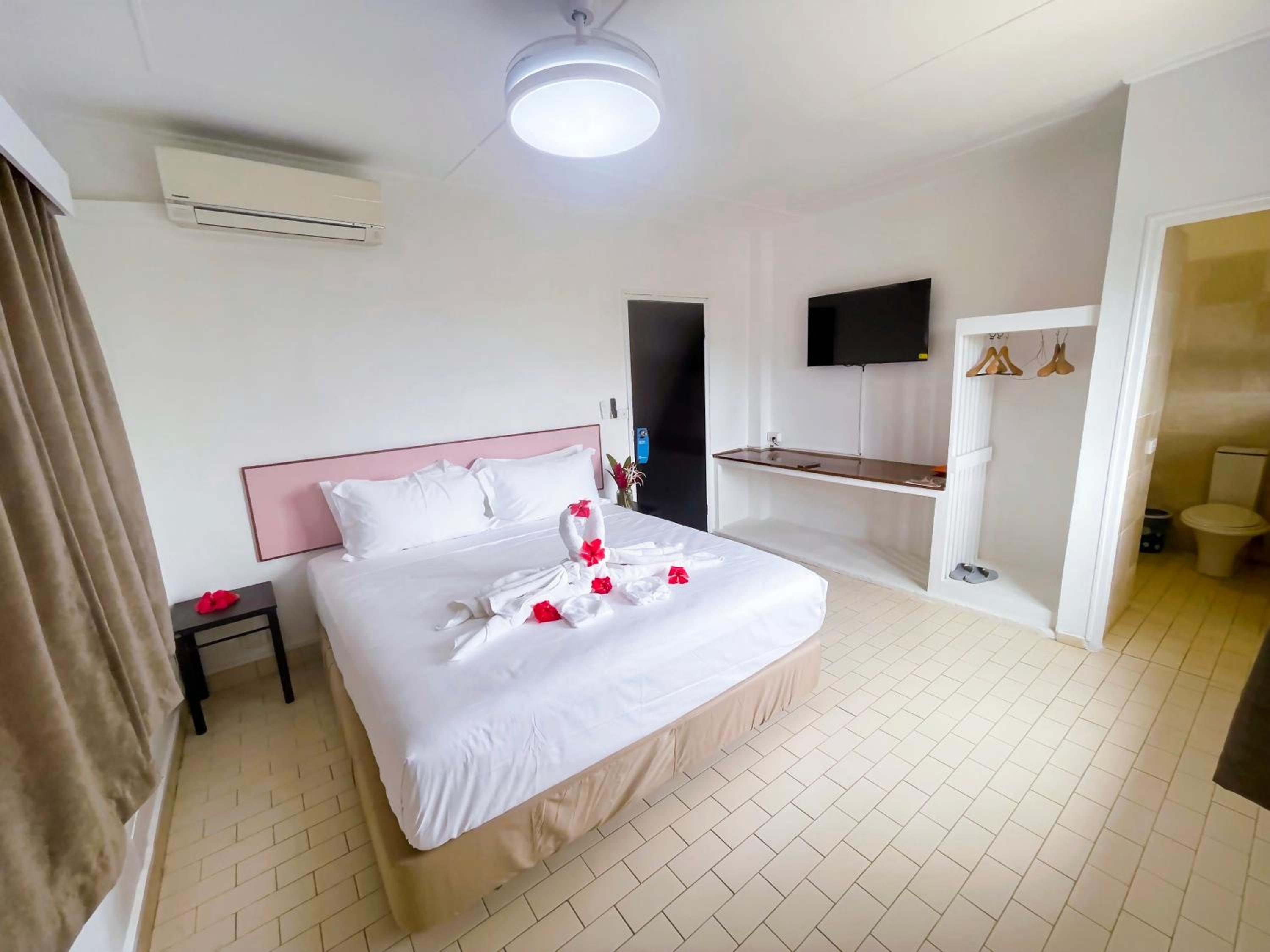 Deluxe Queen Room photo 1
