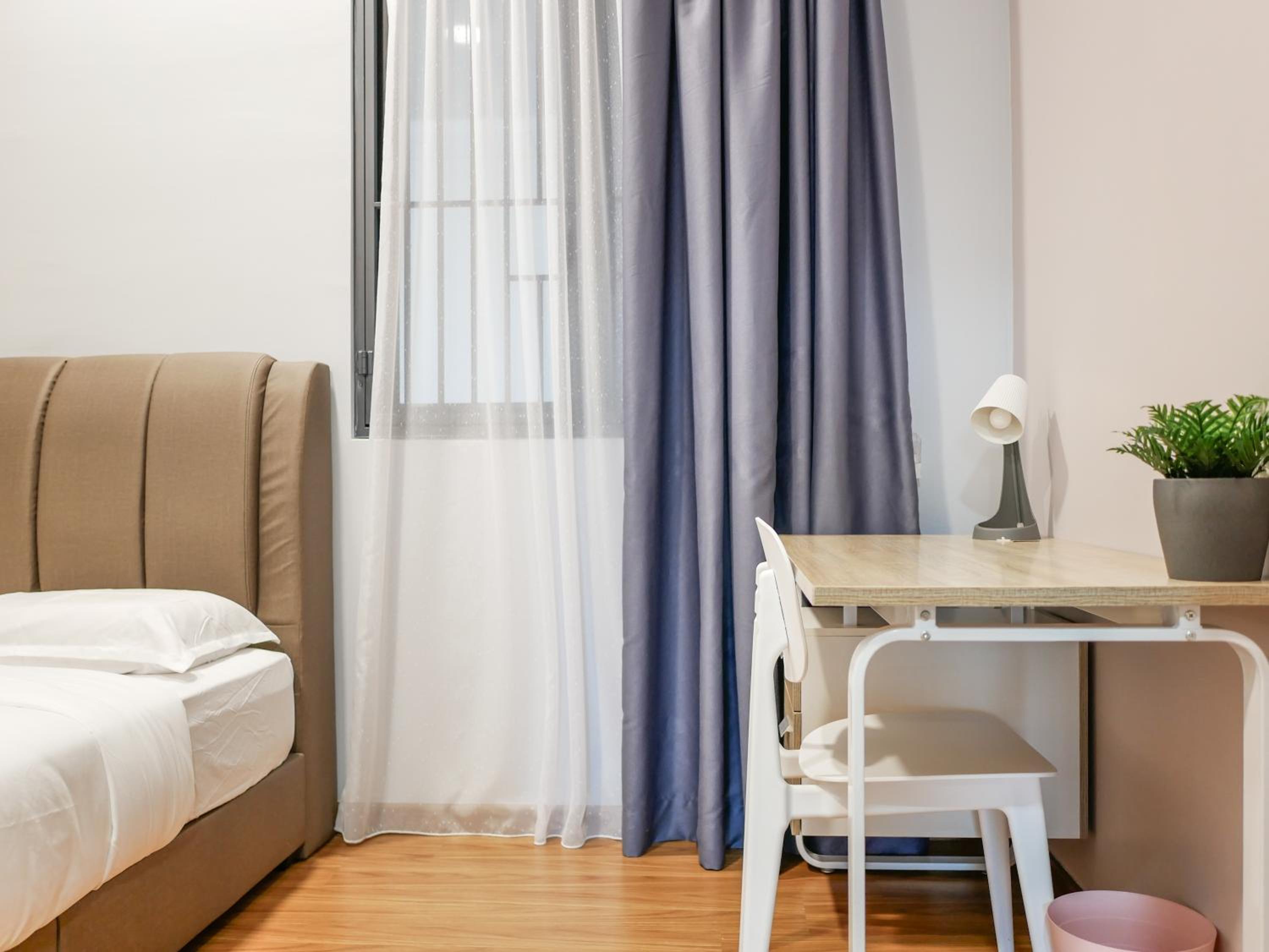 Two-Bedroom Deluxe Apartment with Balcony