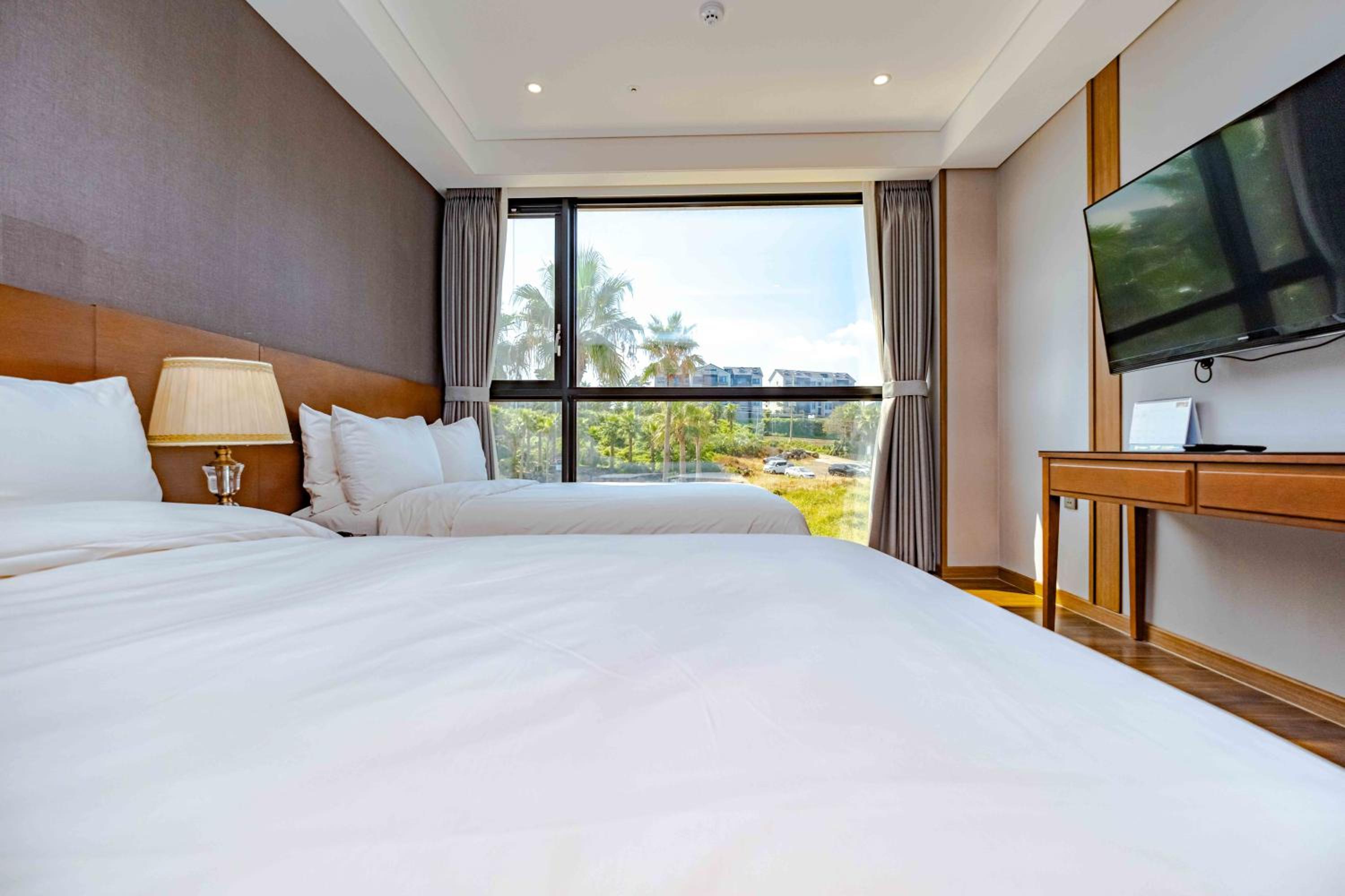 Family Ocean Suite