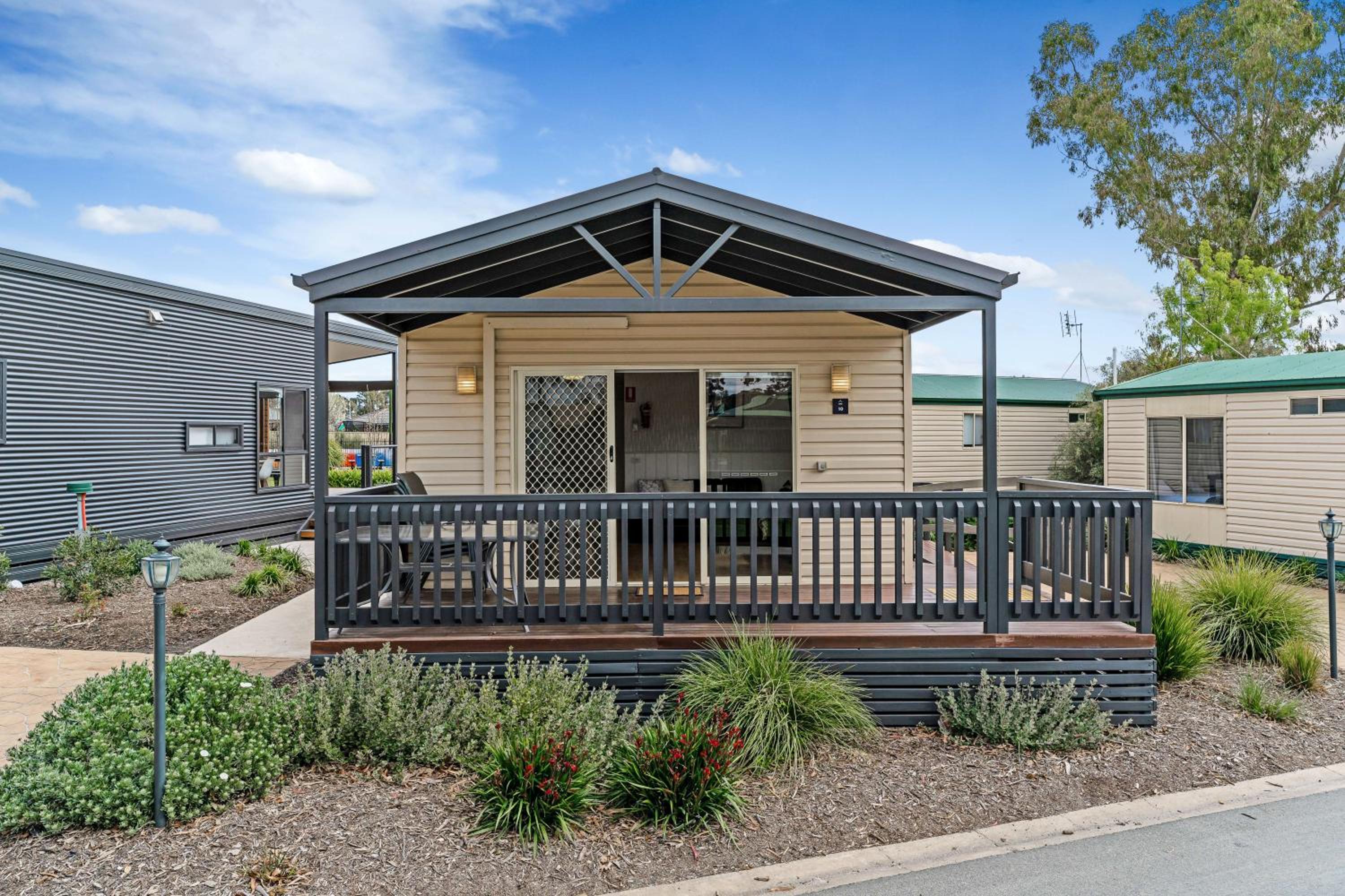 Bronze 2 Bedroom (5 Berth) photo 2