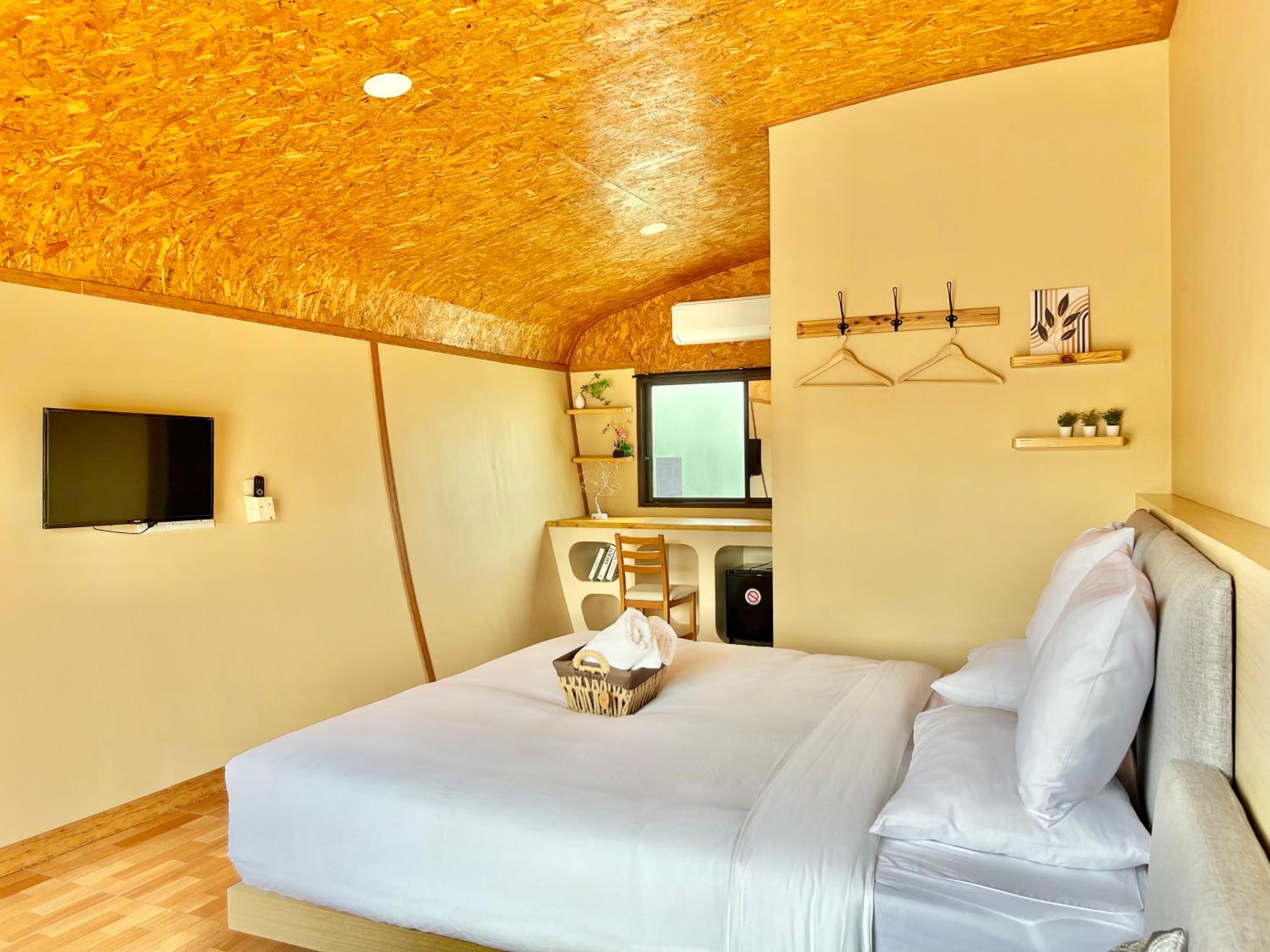 King Room with Garden View - Photo 4
