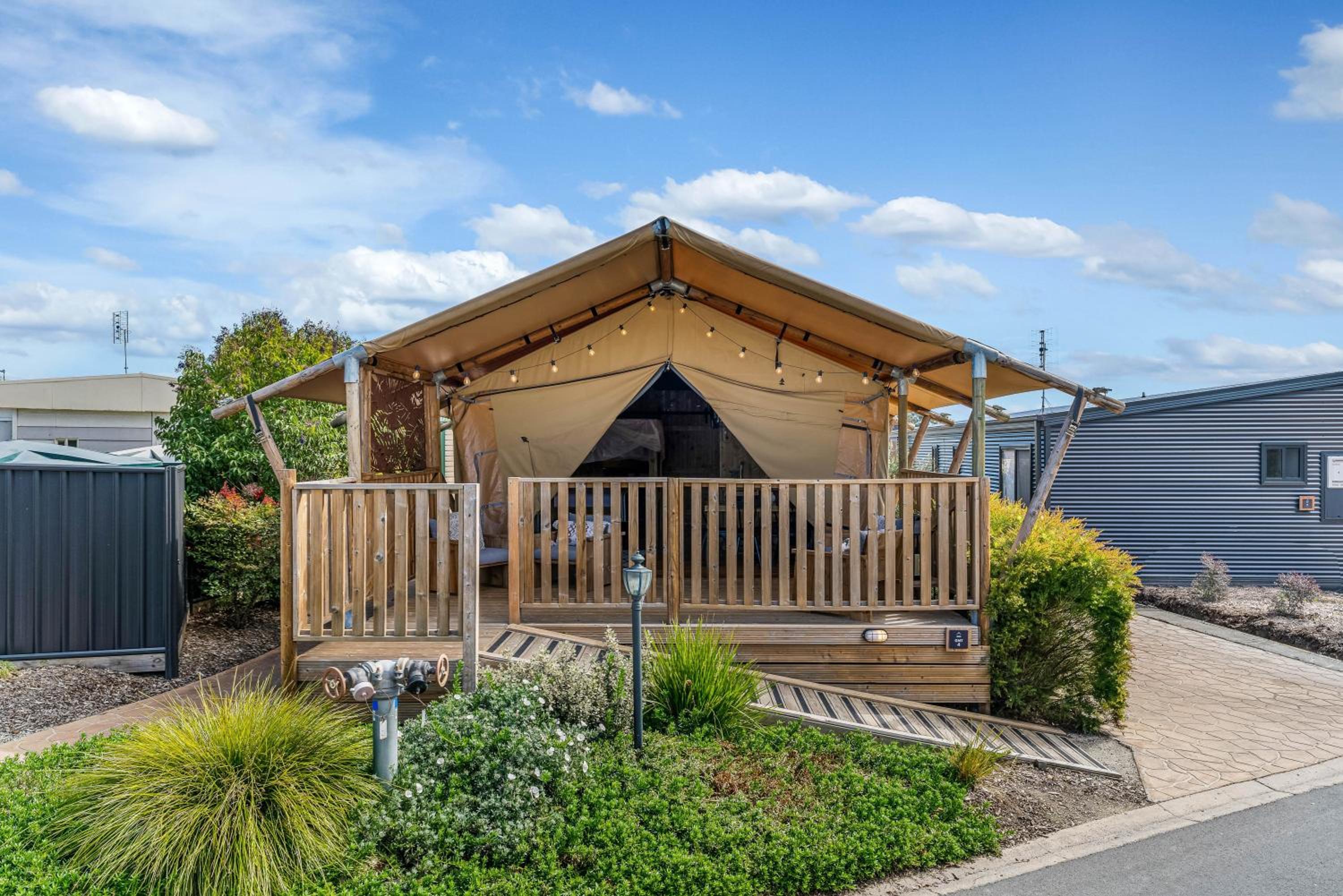Glamping Miners Tent (6 Berth-Enhanced tent) photo 2