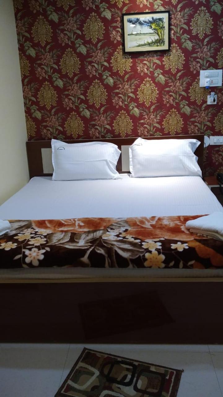 Standard Double Room - Photo 1