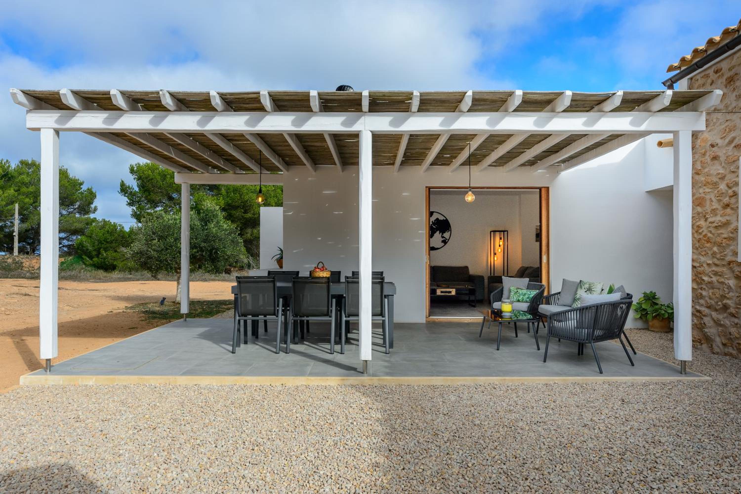 Three-Bedroom House photo 2