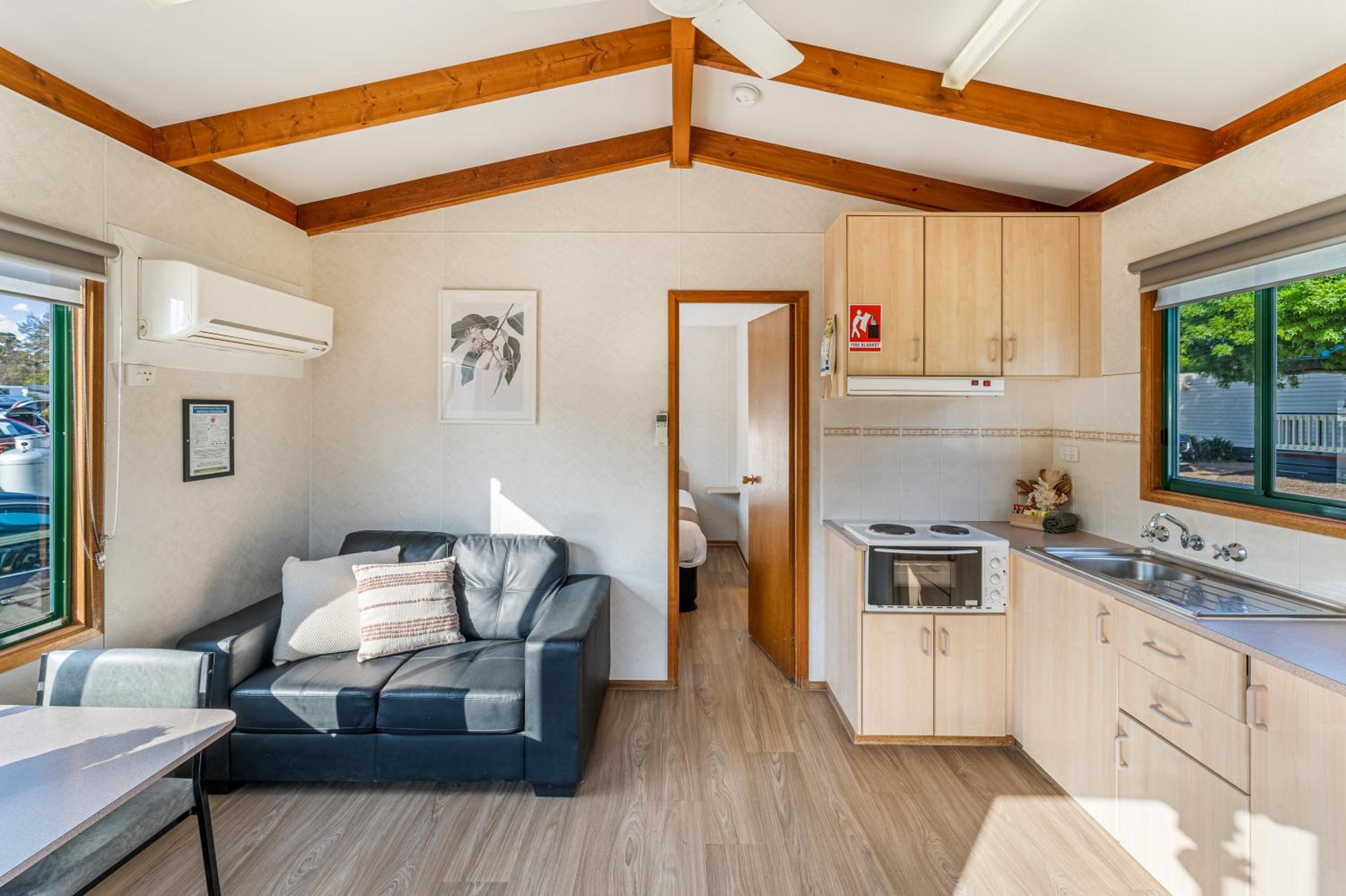 Cottage 1 Bedroom (2 Berth)