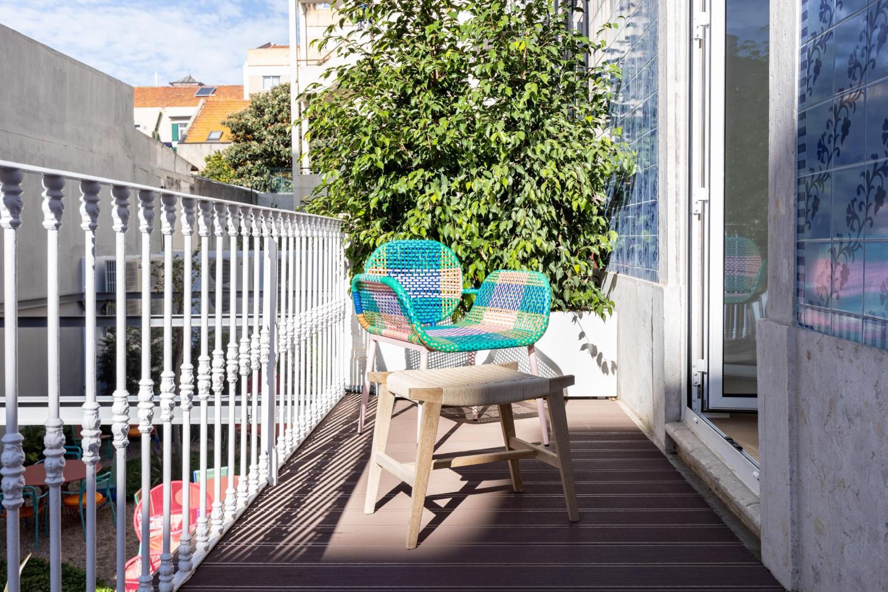 Apartment with Balcony photo 3