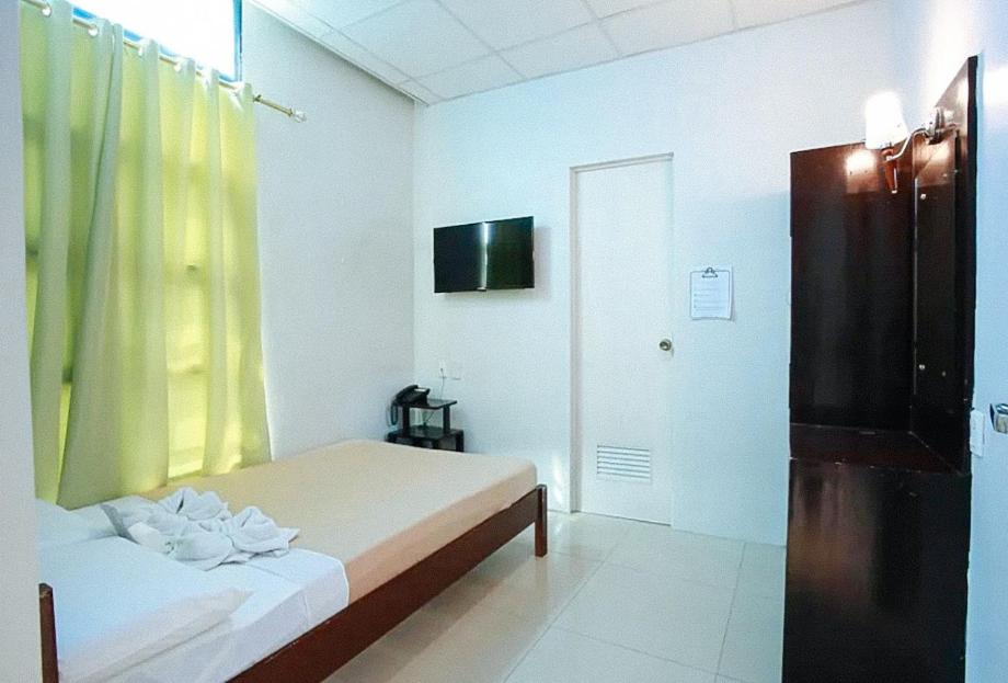 Deluxe Room - Photo 2