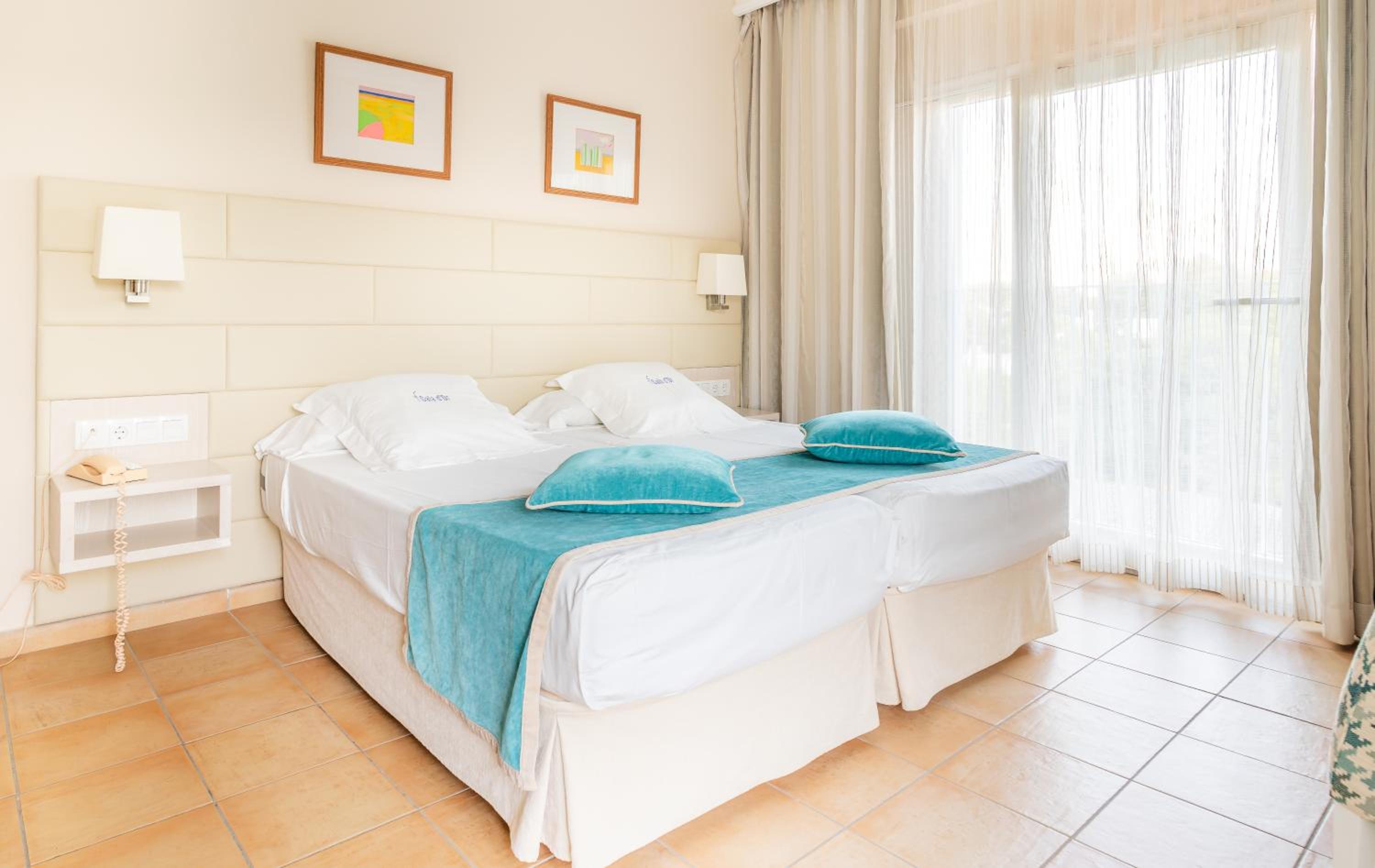 Suite Junior con vista al mar.