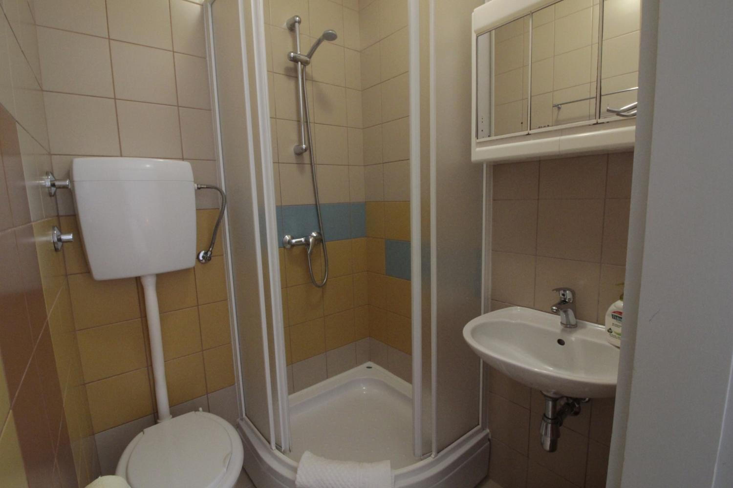 Double Room - Photo 4