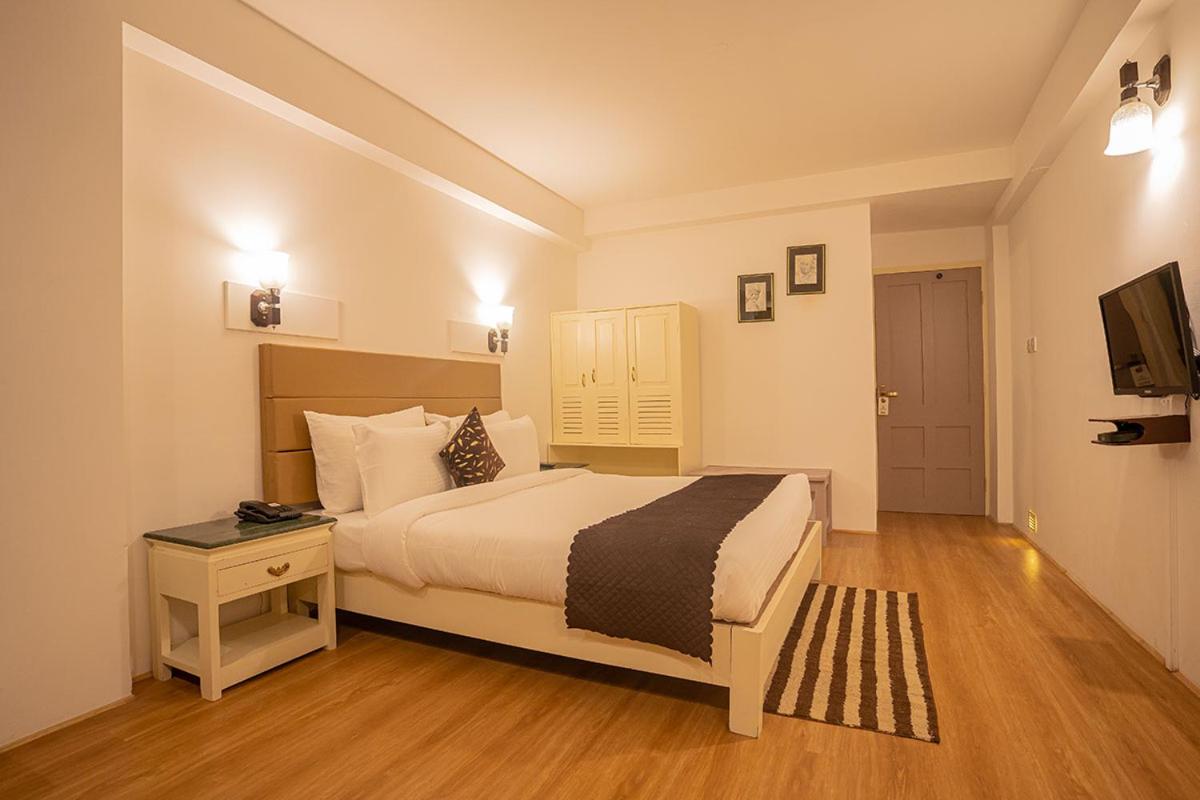 Deluxe Room - Photo 5