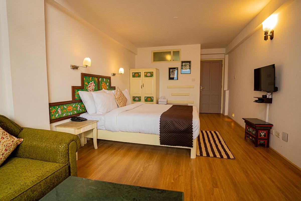 Deluxe Room - Photo 2
